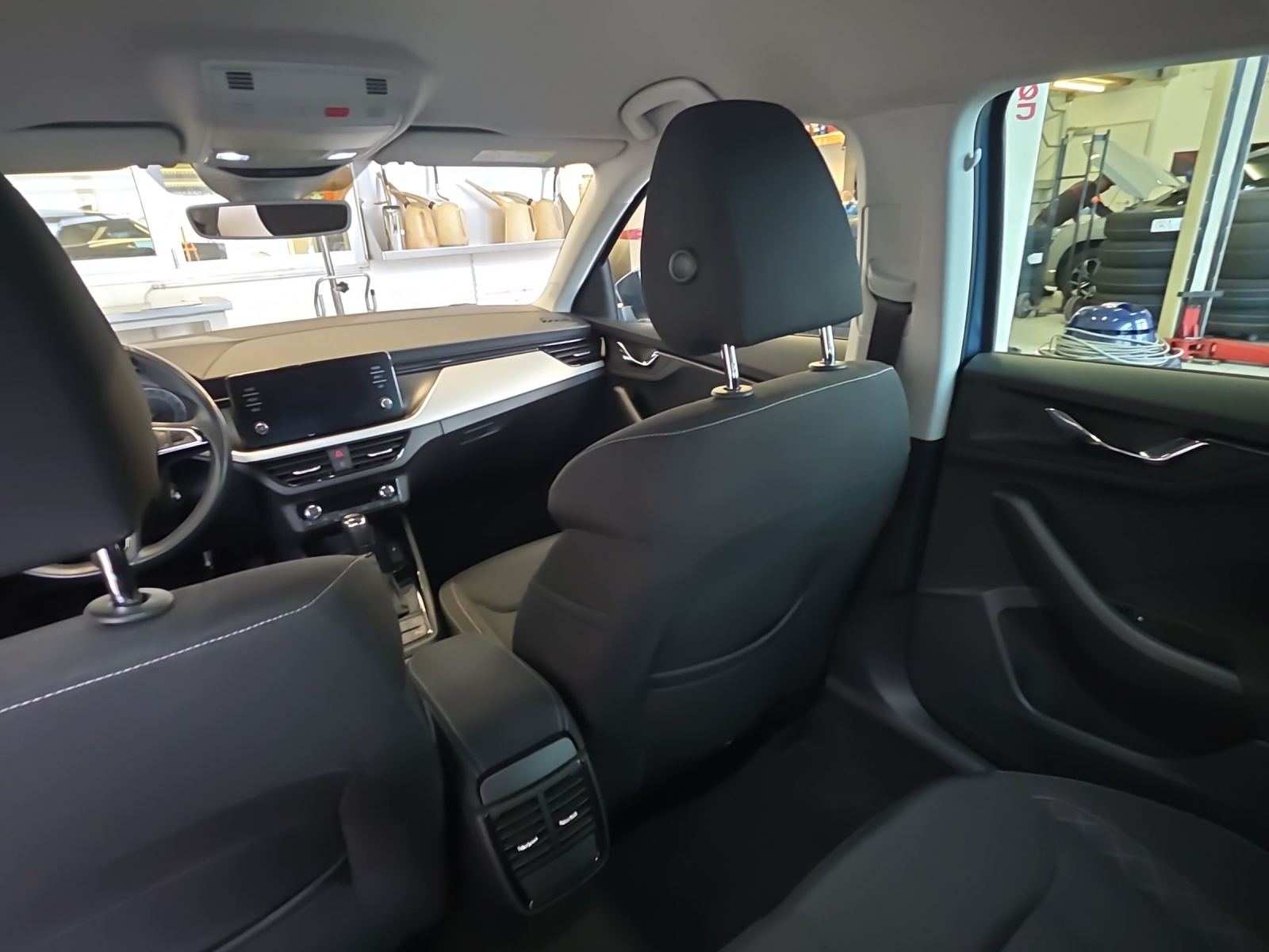 SKODA Scala 1.0 TSI 115 Ambition DSG-image-6
