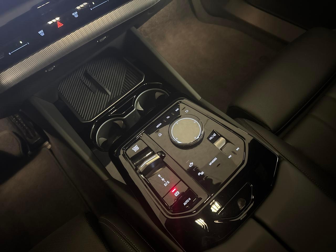 BMW 520d xDrive Touring M Sport-image-5