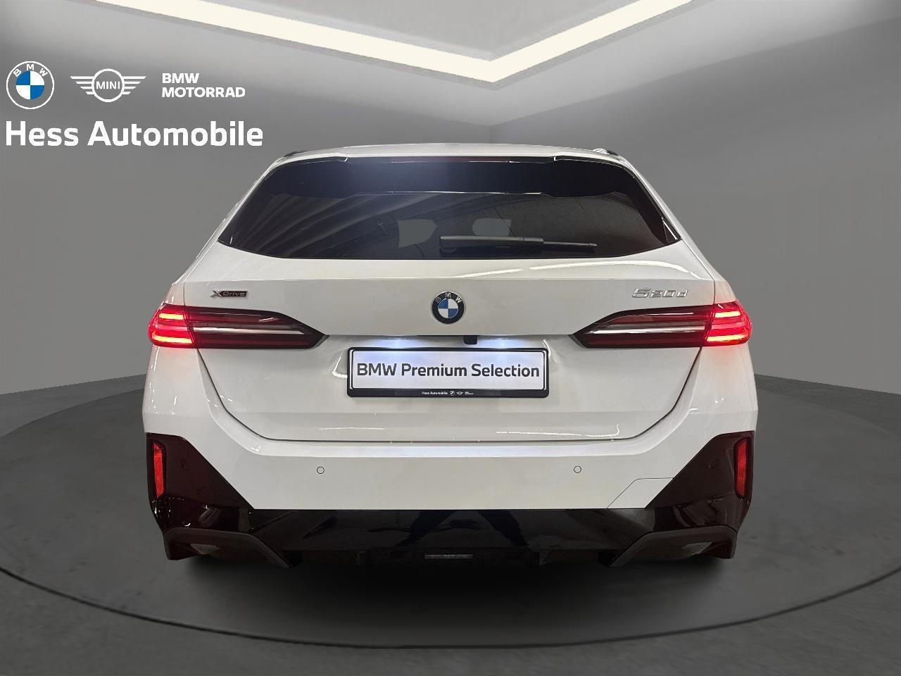 BMW 520d xDrive Touring M Sport-image-4