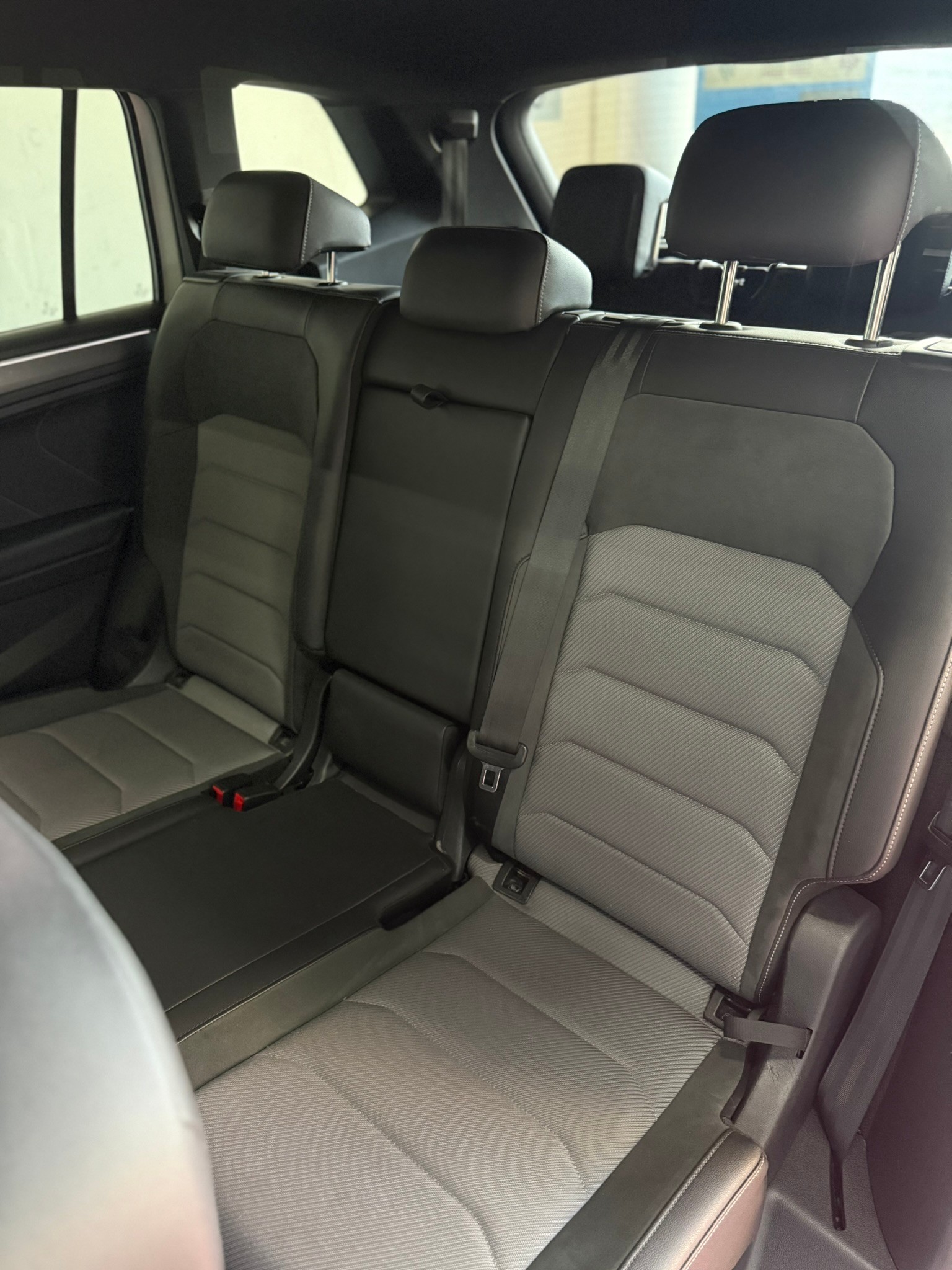VW Tiguan Allspace 2.0 TDI SCR Highline 4Motion DSG-image-13