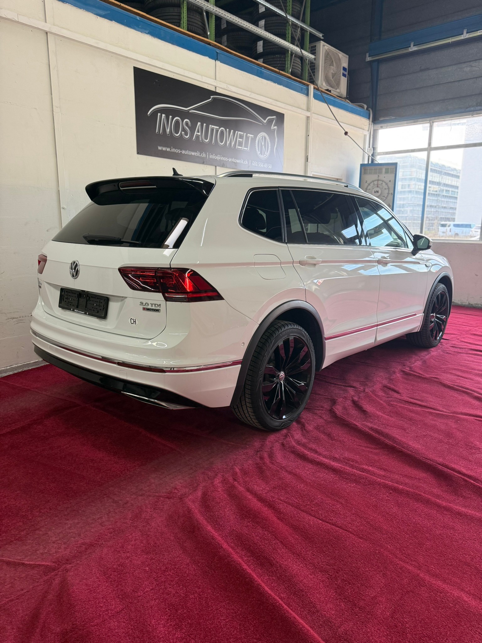 VW Tiguan Allspace 2.0 TDI SCR Highline 4Motion DSG-image-4