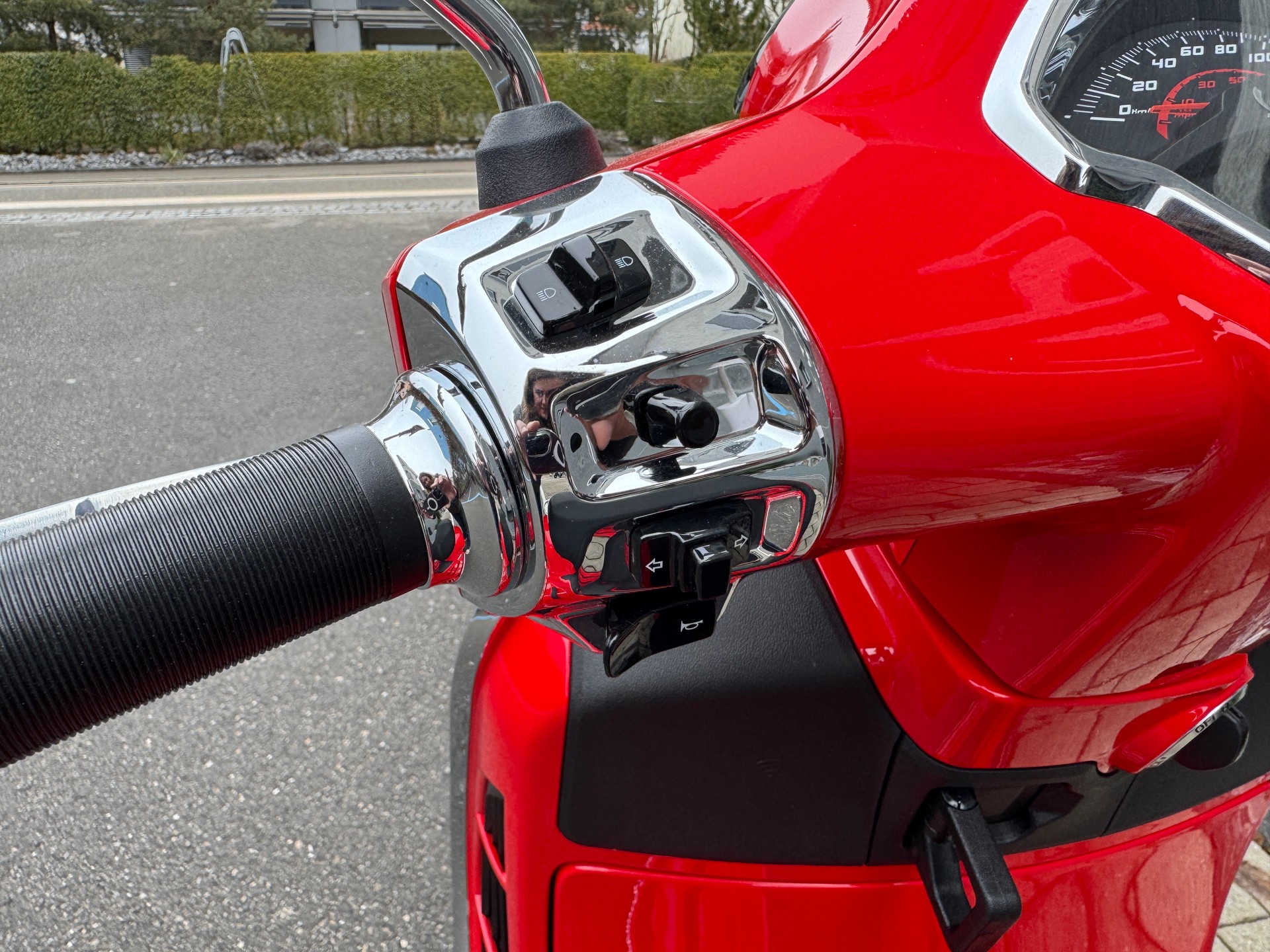 PIAGGIO Vespa GTS 125 Super RST Euro 5+-image-6