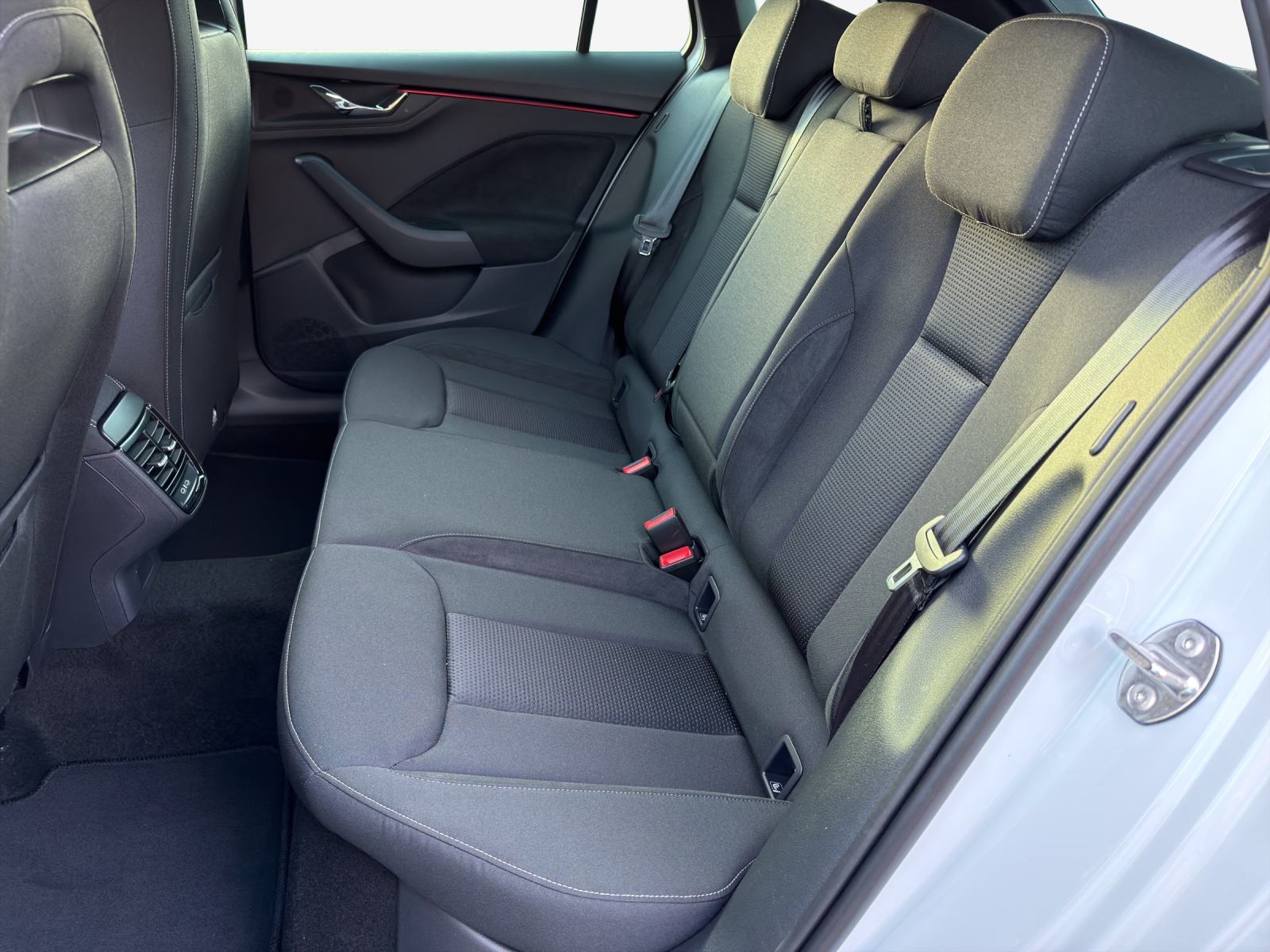 SKODA Scala 1.5 TSI Dynamic DSG-image-11