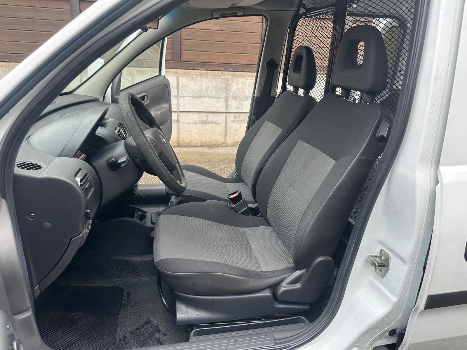 OPEL Combo Van 1.6 CNG ecoFlex Comfort-image-8