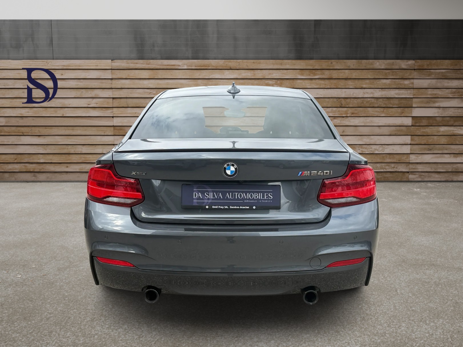 BMW M240i xDrive Steptronic-image-4