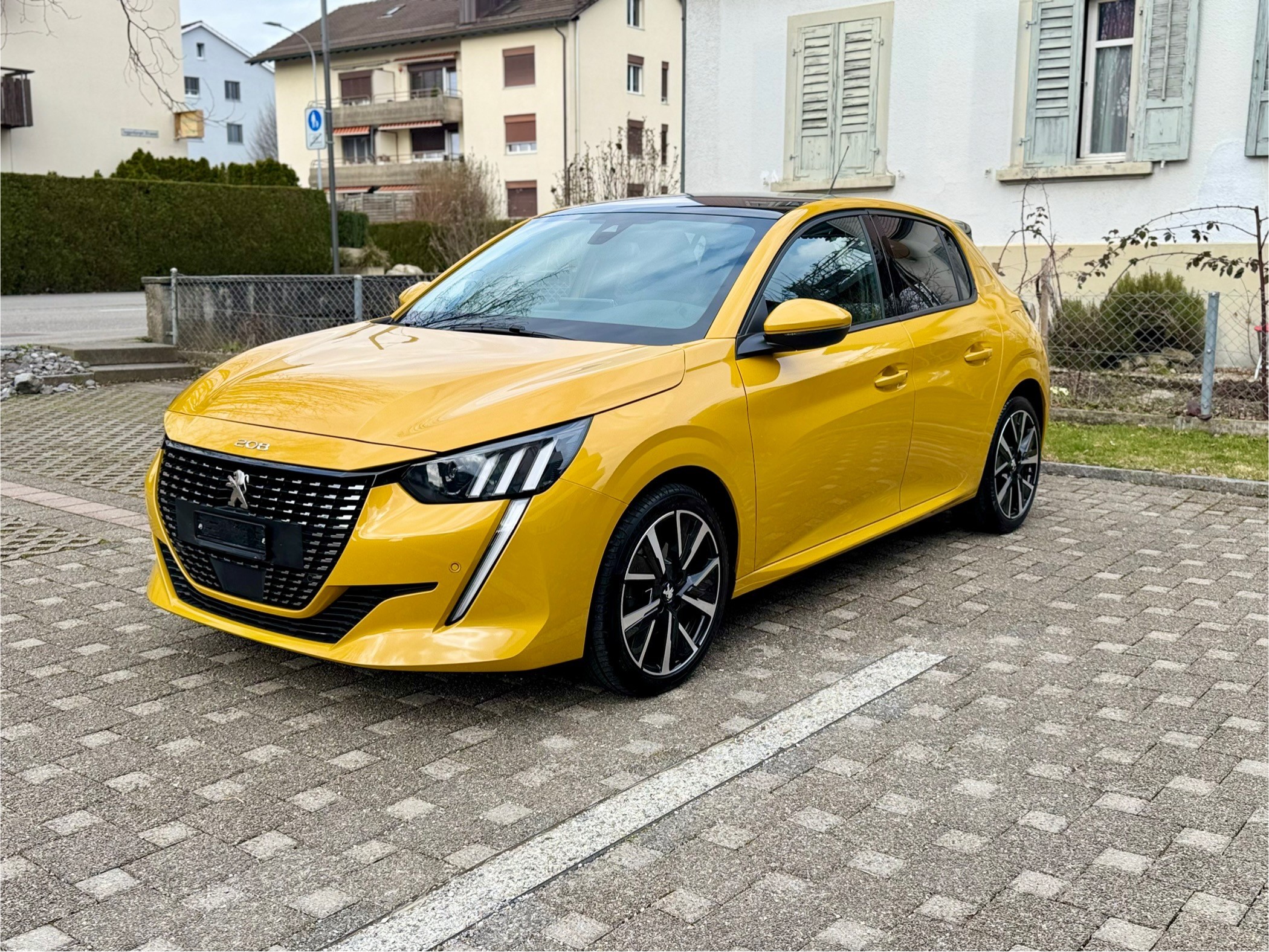 Car photo