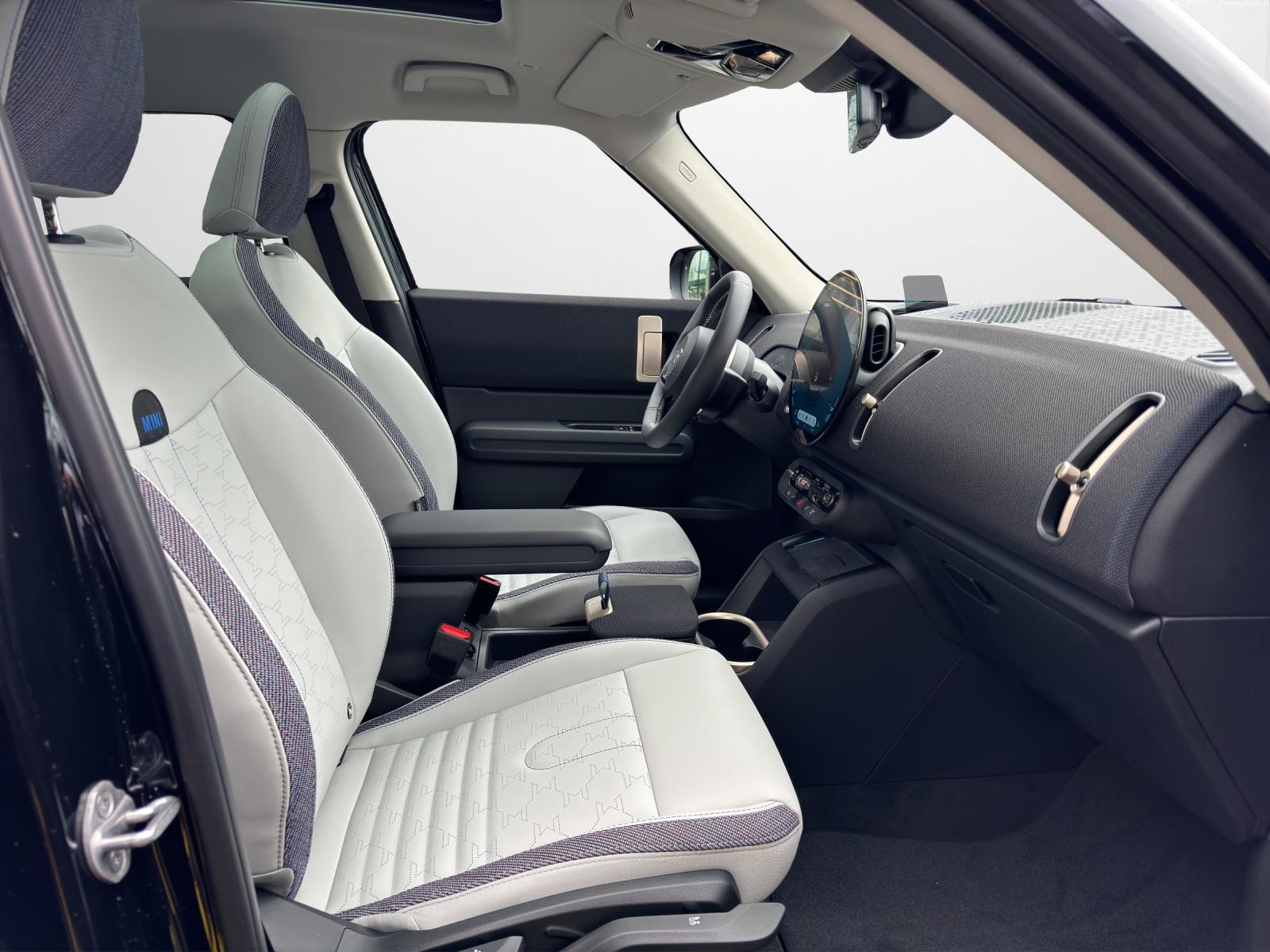 MINI Countryman U25 E-image-11