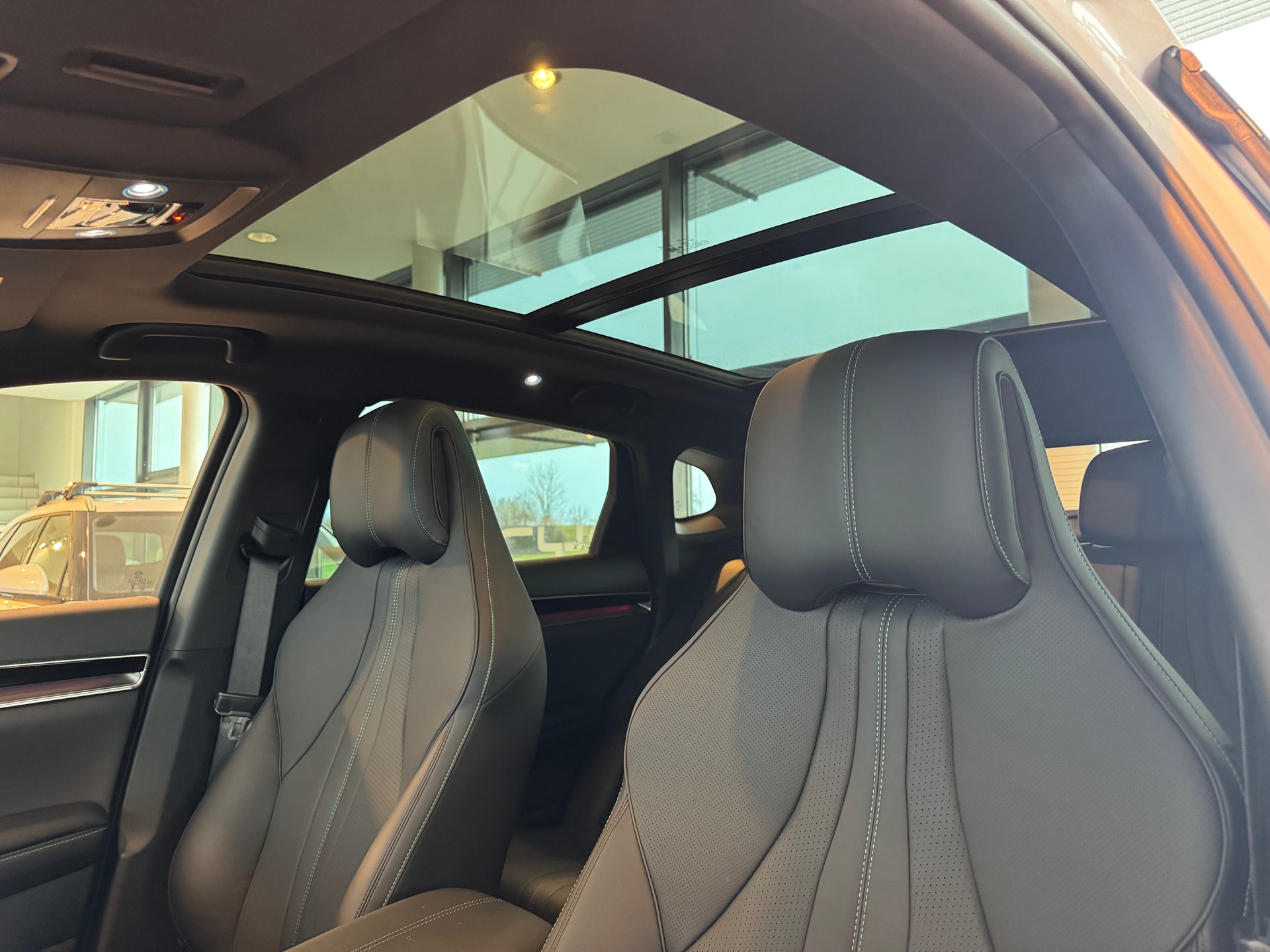 BYD Seal U DM-i Design AWD-image-12