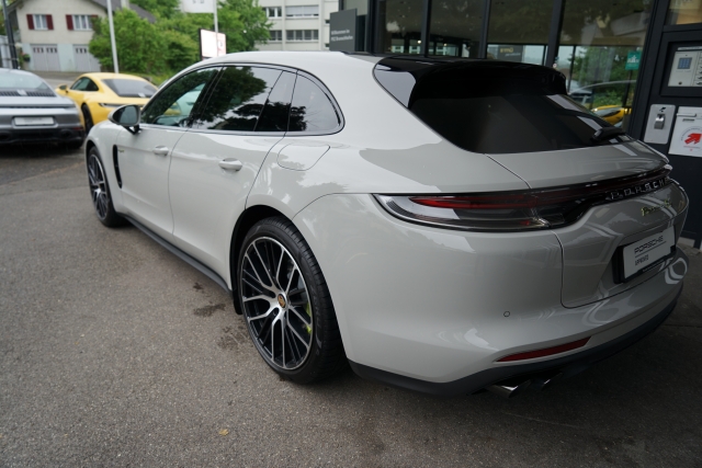PORSCHE Panamera 4S E-Hybrid Sport Turismo-image-2
