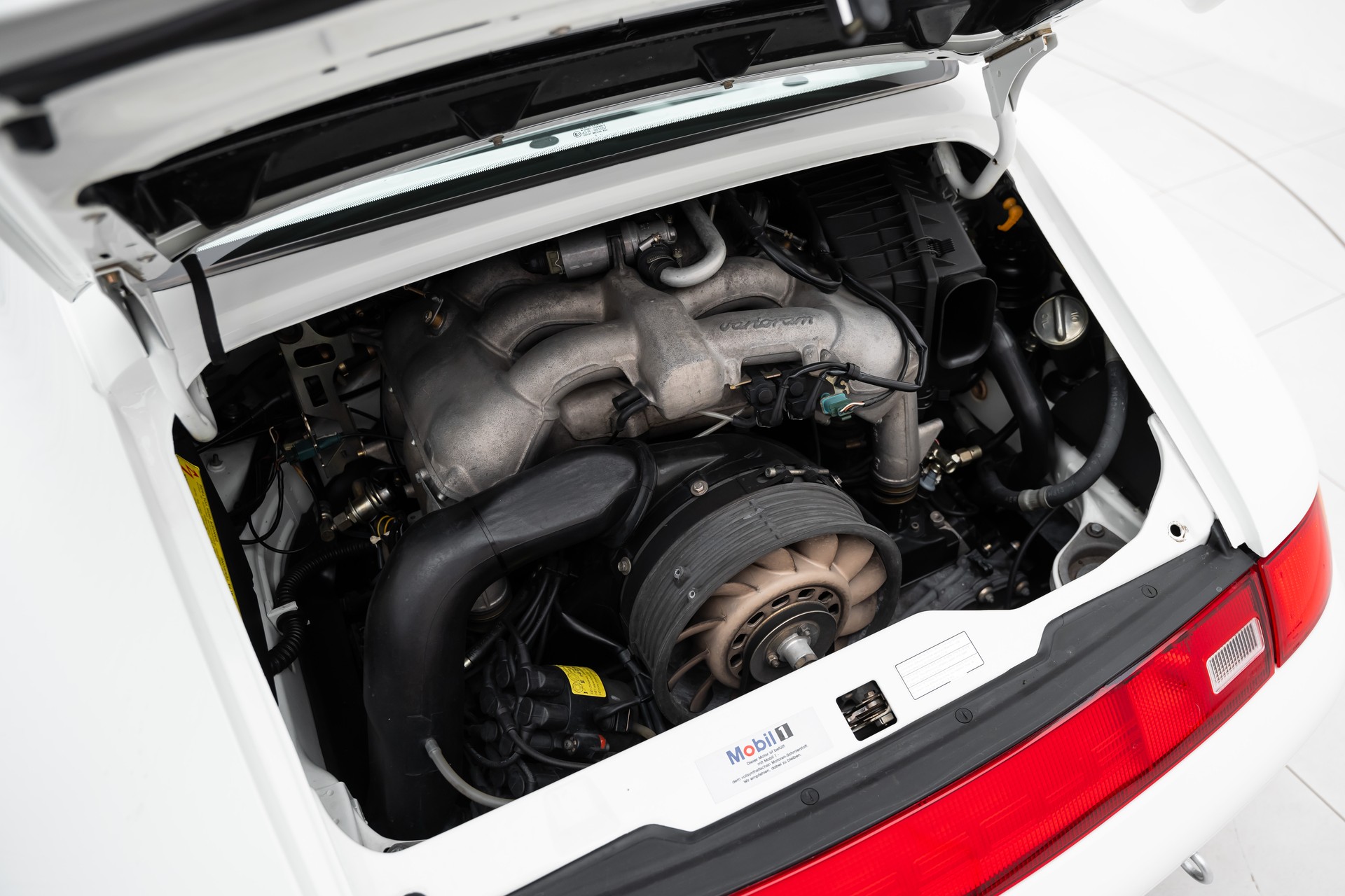 PORSCHE 911 Carrera RS Clubsport-image-12