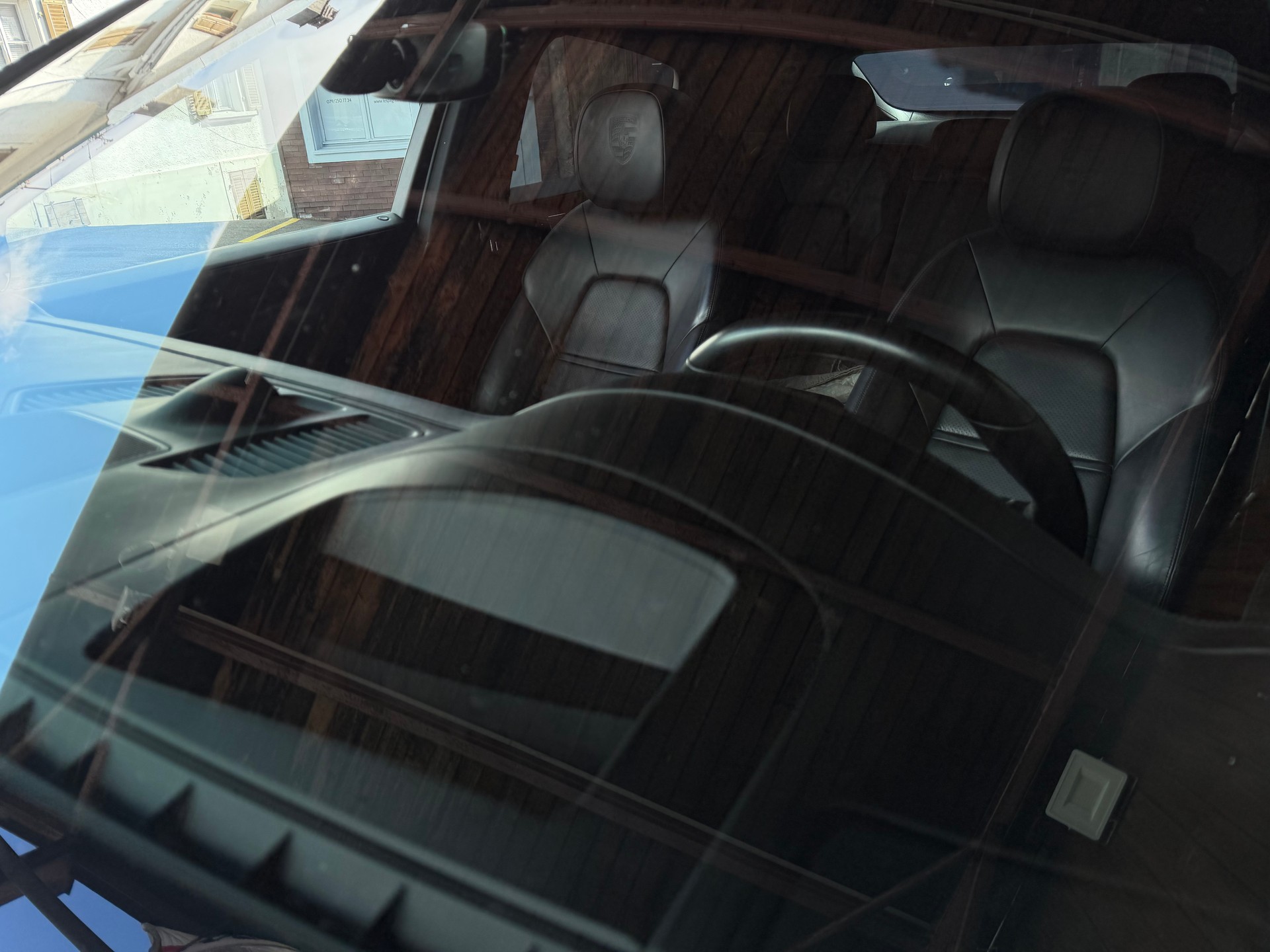 PORSCHE Cayenne Coupé-image-9