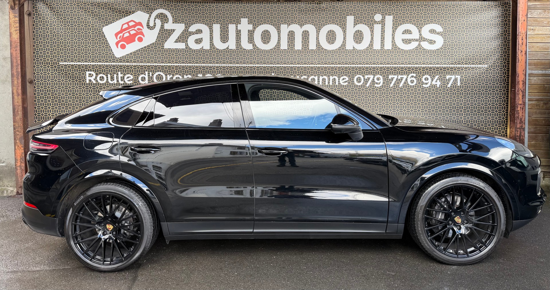 PORSCHE Cayenne Coupé-showroom-element-3