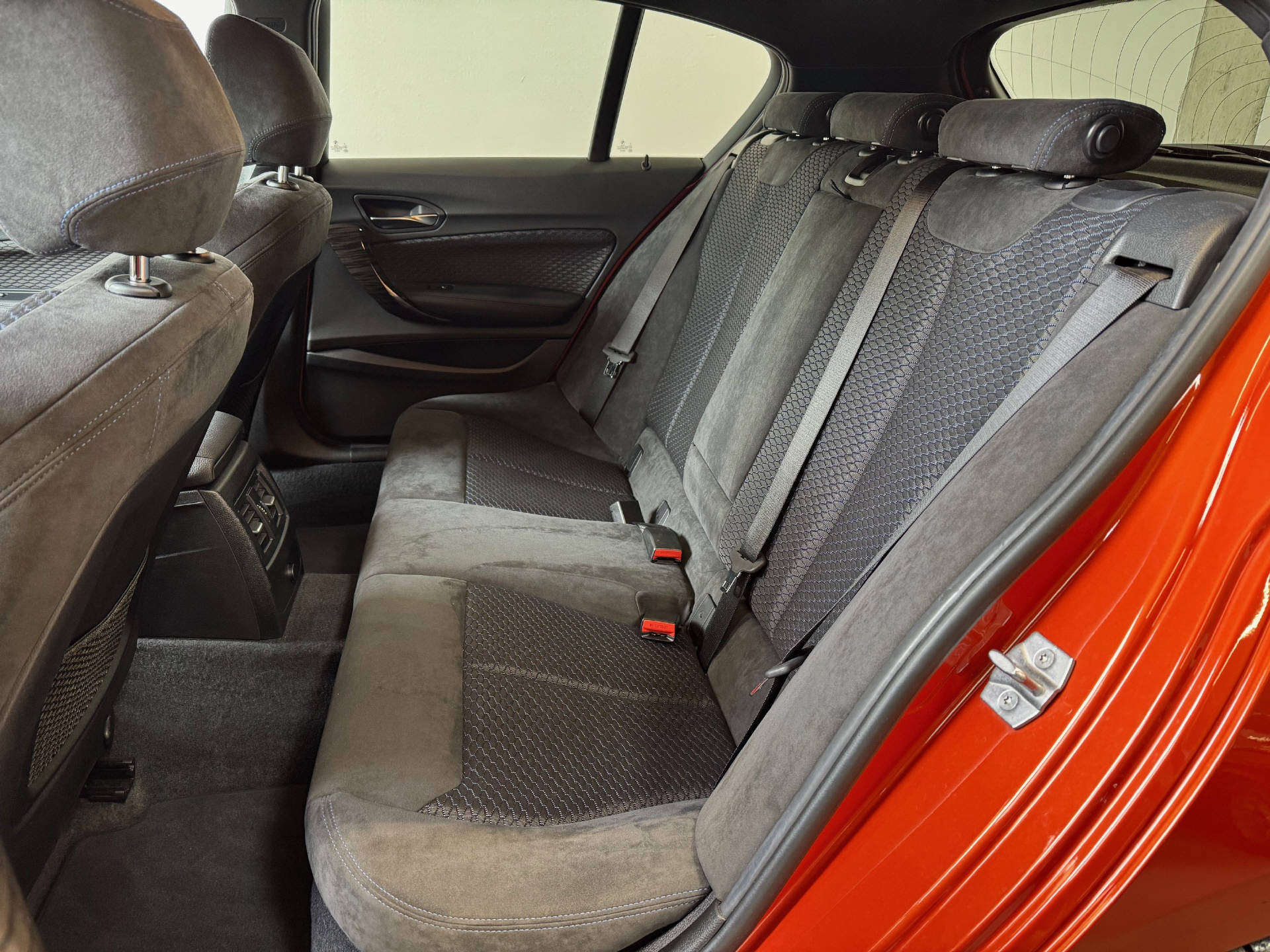 BMW M140i xDrive-image-4