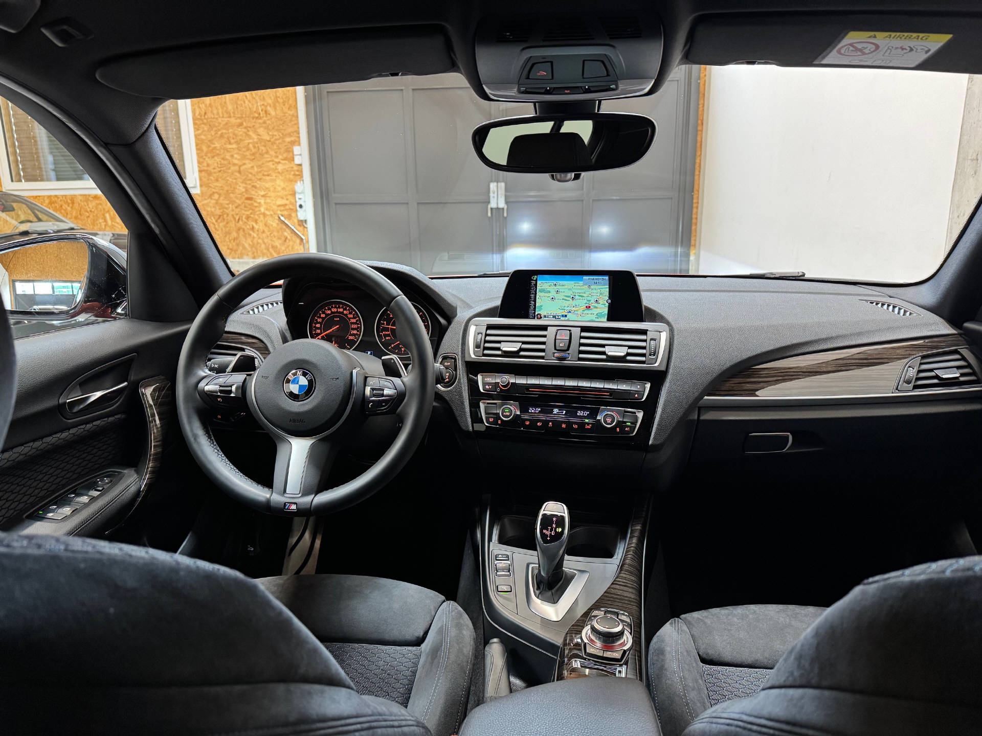 BMW M140i xDrive-image-5
