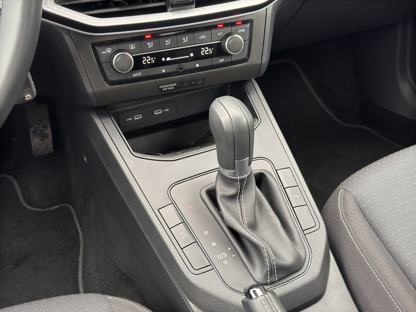 SEAT Ibiza 1.0 TSI 115 Move DSG-image-9