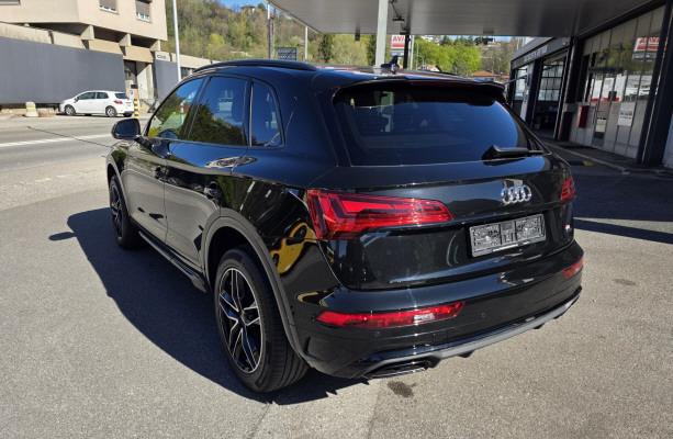 AUDI Q5 40 TDI S-Line quattro-image-5
