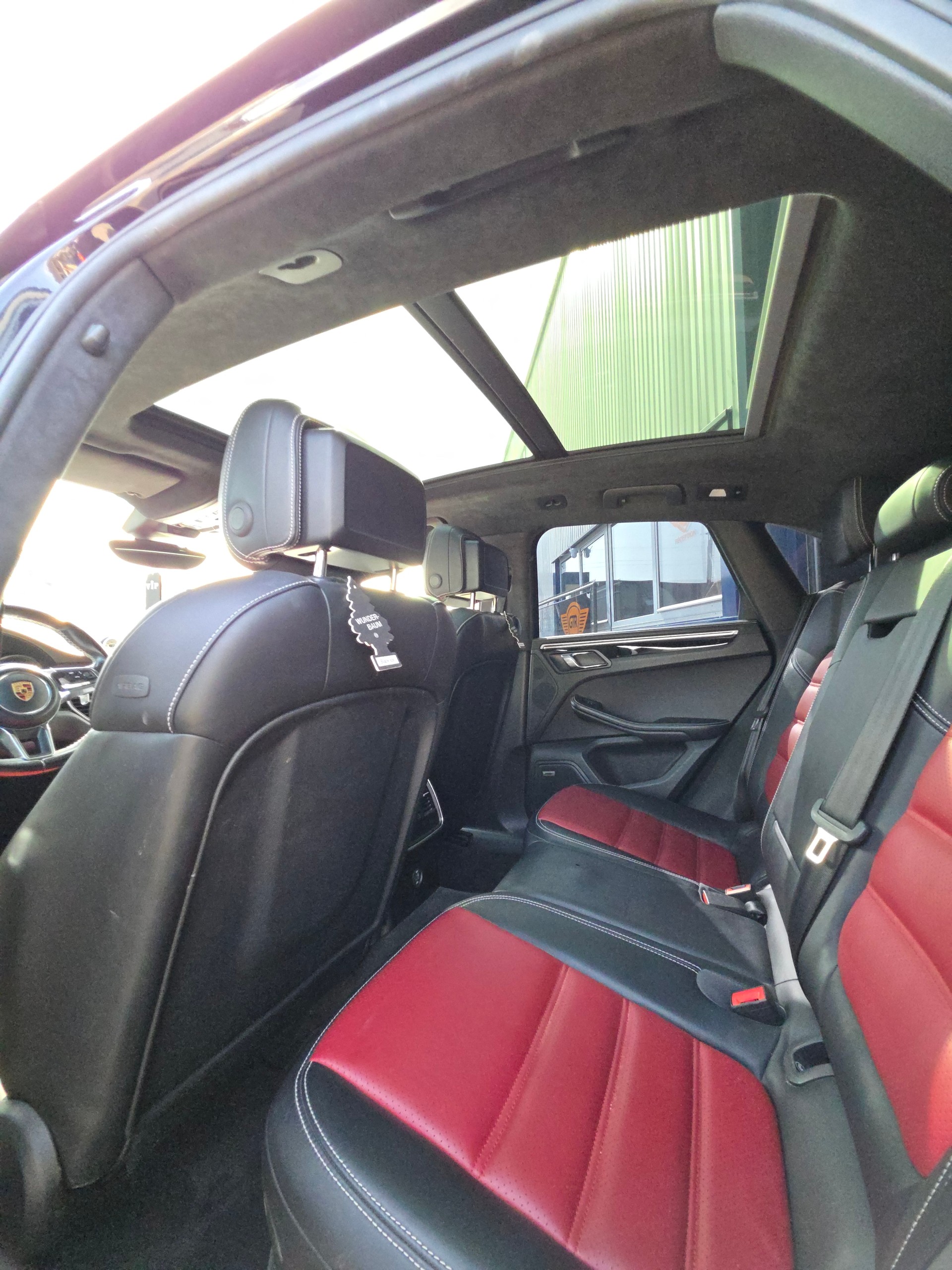 PORSCHE Macan Turbo Exclusive Performance Edition PDK-image-8