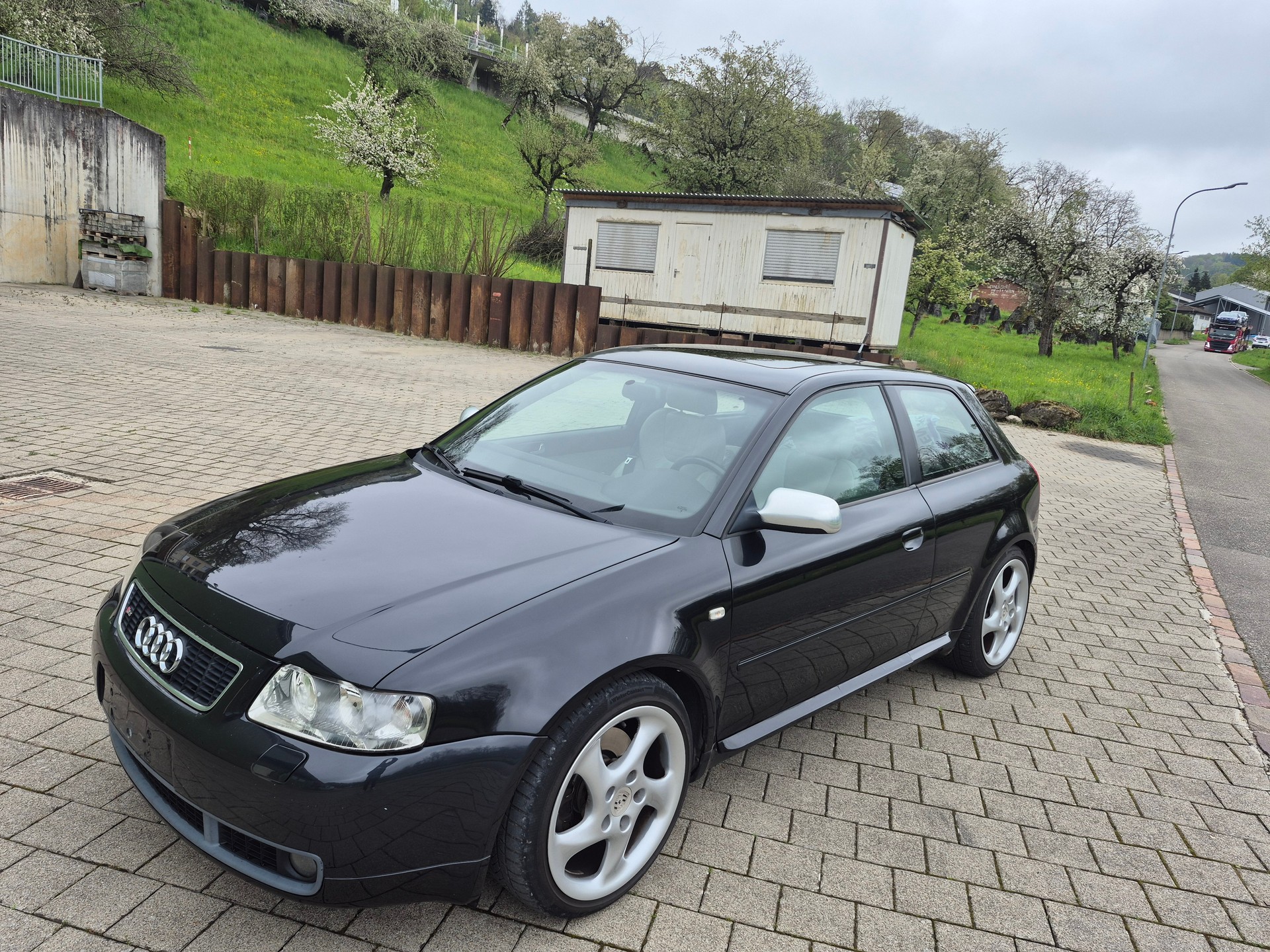 AUDI S3 quattro-image-0
