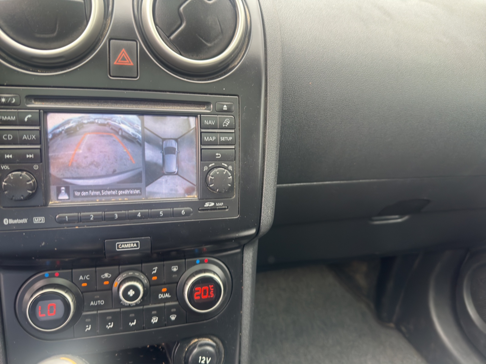 NISSAN Qashqai 2.0 4WD-image-7