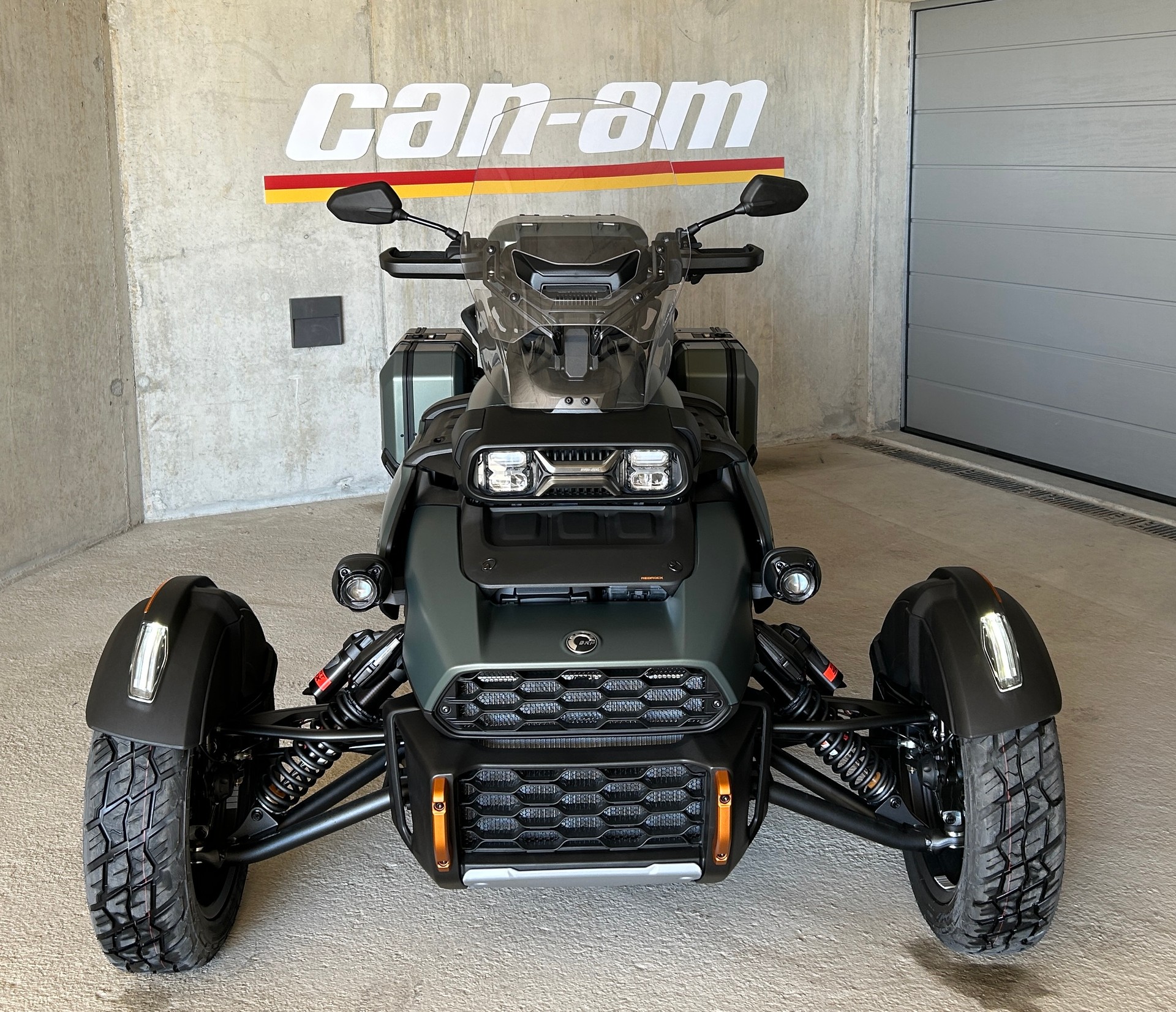 CAN-AM CANYON Redrock-image-1