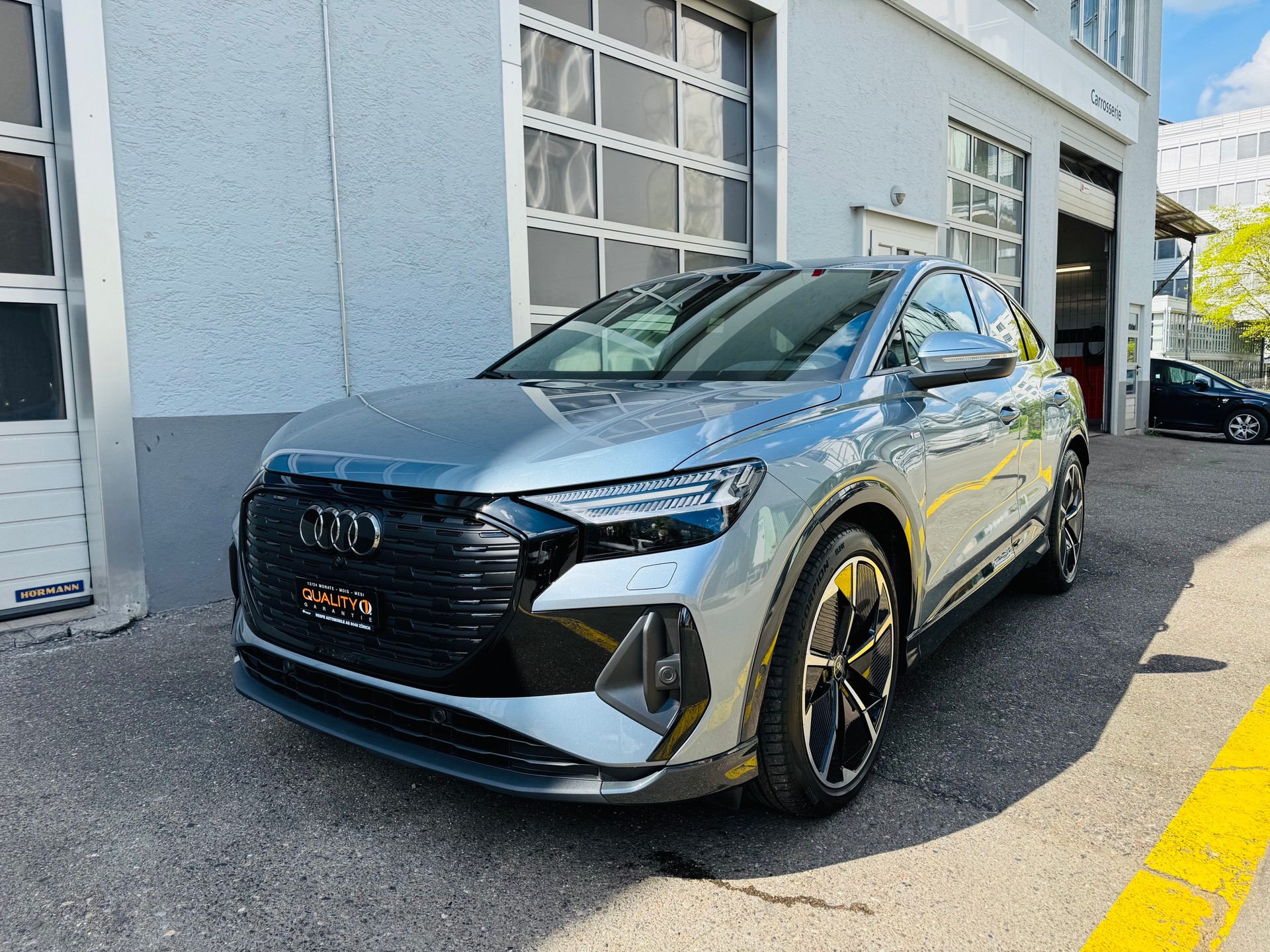 AUDI Q4 Sportback e-tron 50 quattro-image-2