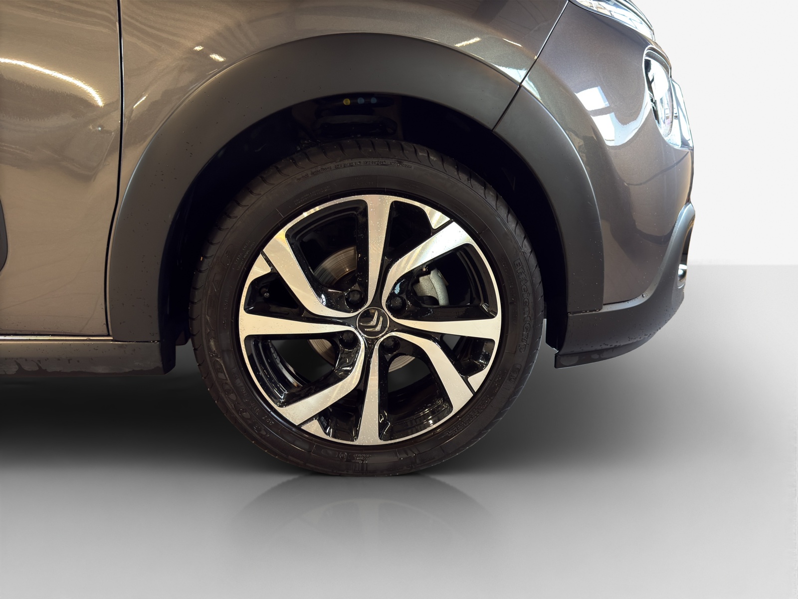 CITROEN C3 1.2i PureTech Shine EAT6-image-13