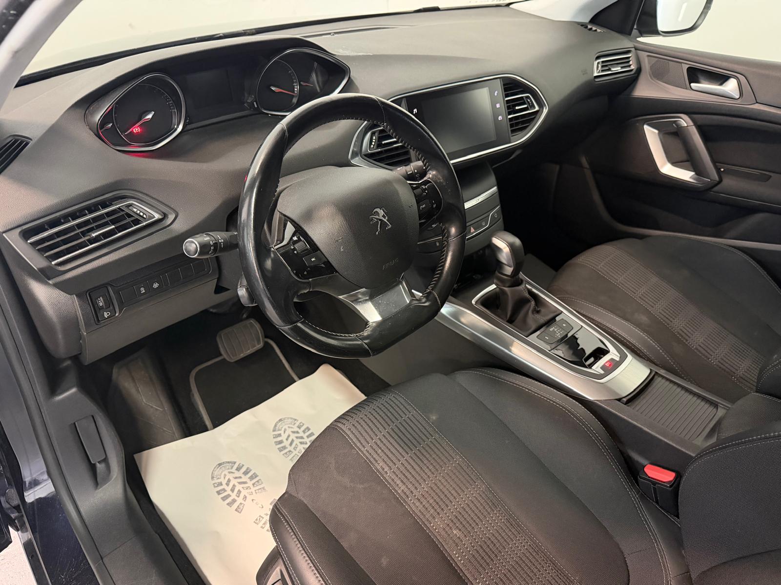PEUGEOT 308 SW 1.2 THP Allure Automatic-image-15