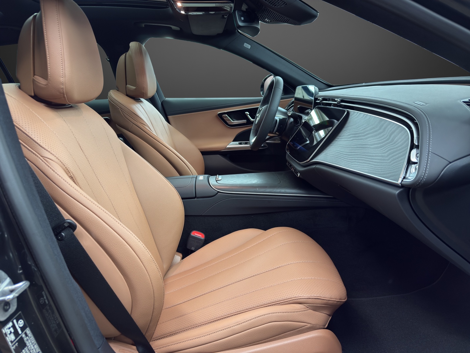 MERCEDES-BENZ E 220 d 4MATIC Station Wagon-image-11