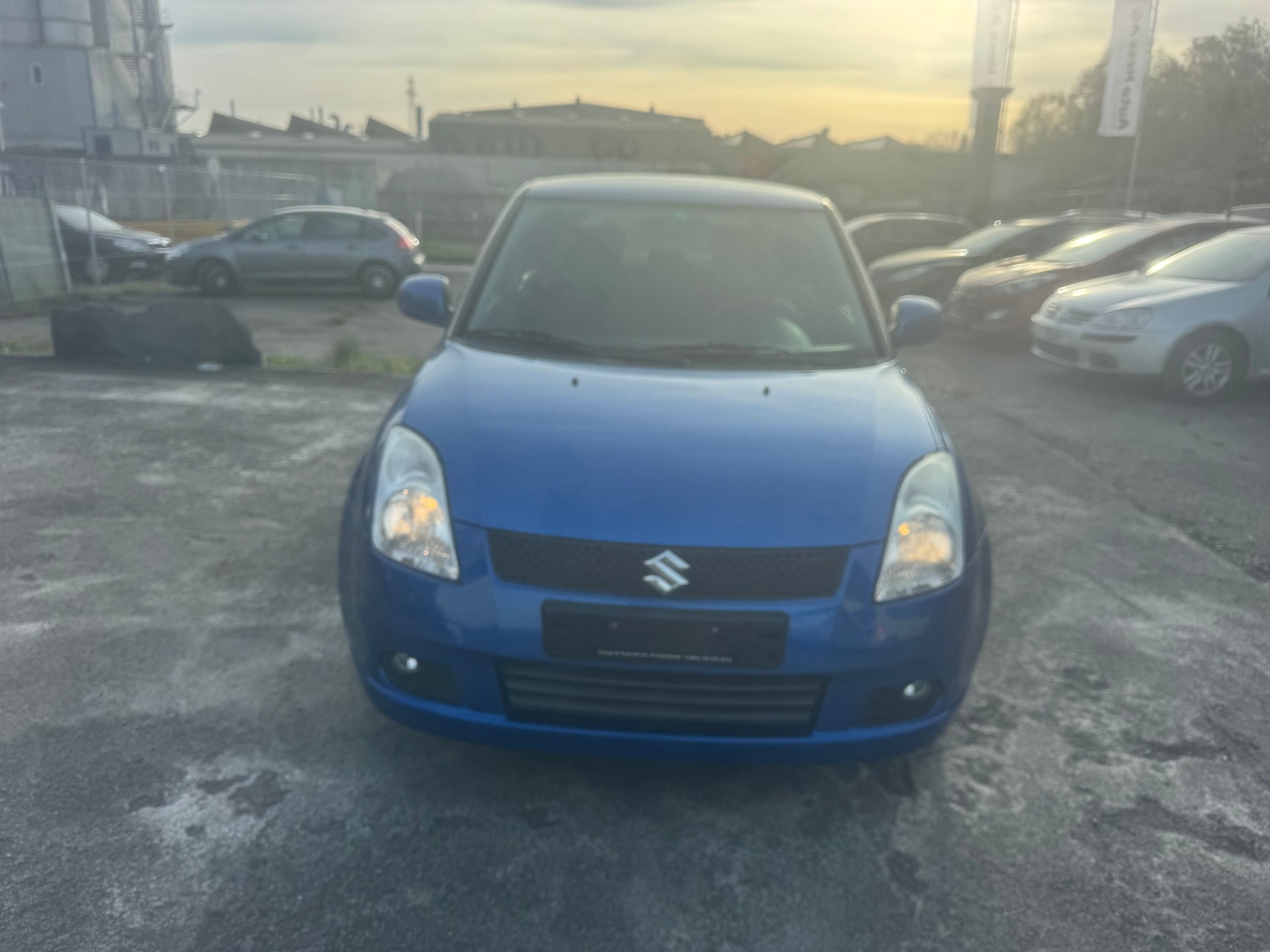 SUZUKI Swift 1.3i 16V GL Top 4x4-image-0