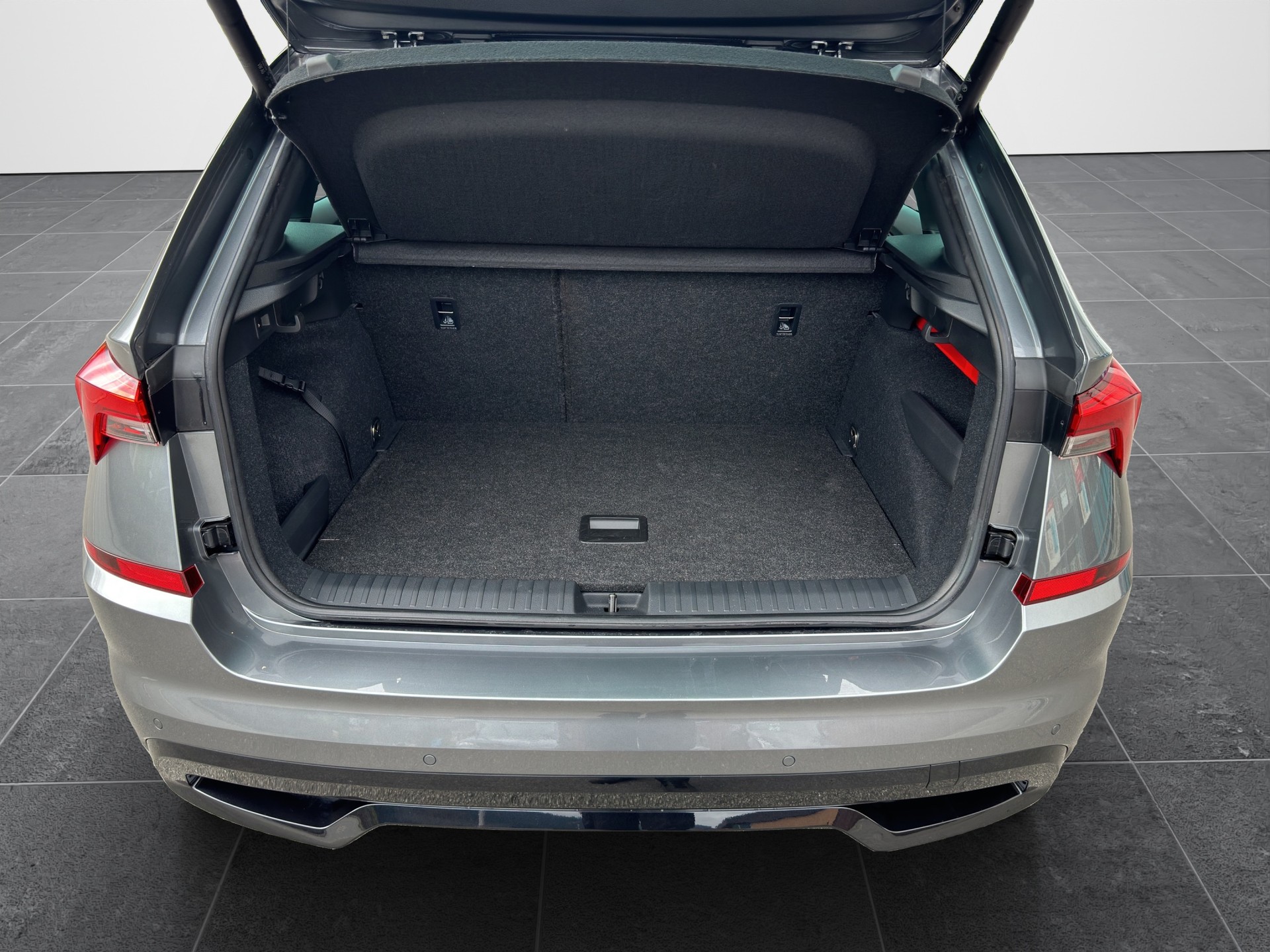 SKODA Kamiq 1.5 TSI Monte Carlo DSG-image-18