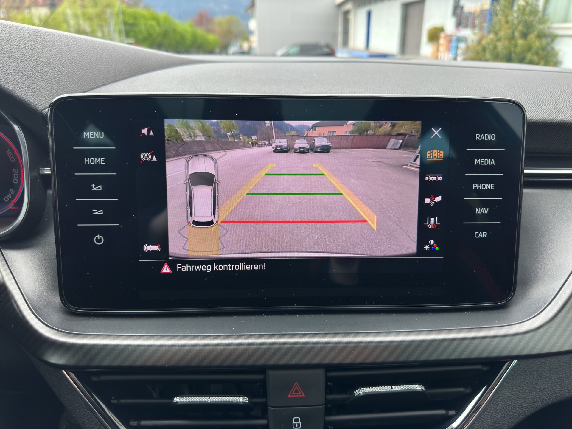SKODA Kamiq 1.5 TSI Monte Carlo DSG-image-25