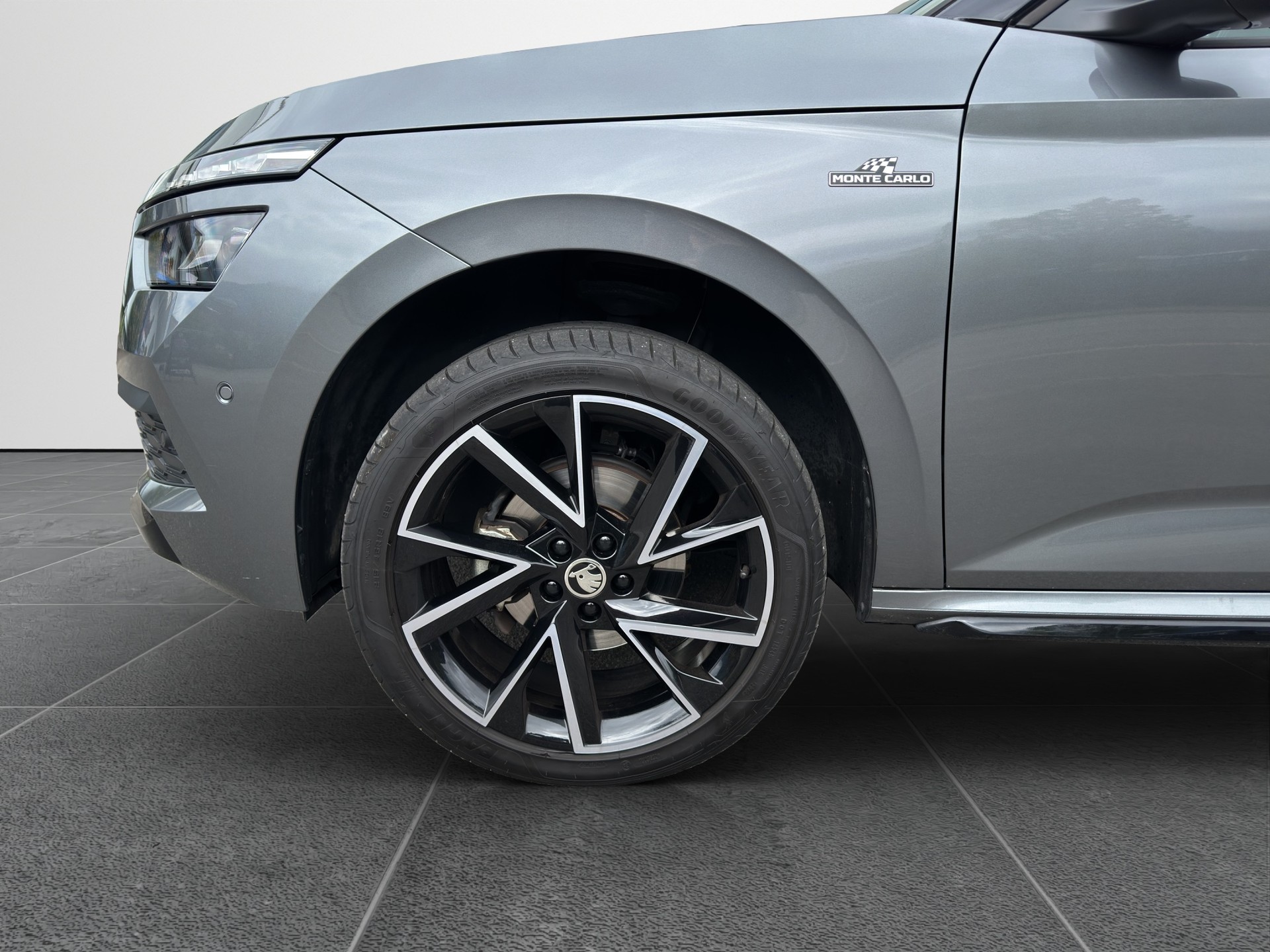 SKODA Kamiq 1.5 TSI Monte Carlo DSG-image-19