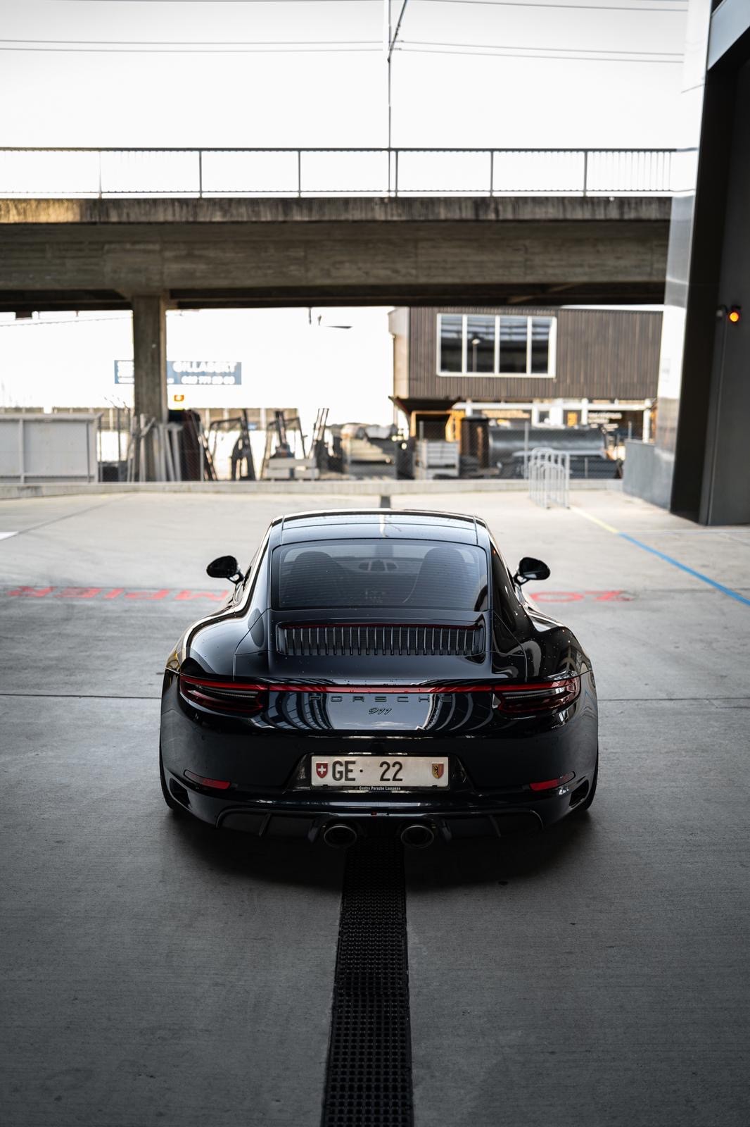 PORSCHE 3.0 Carrera 4S PDK-image-1