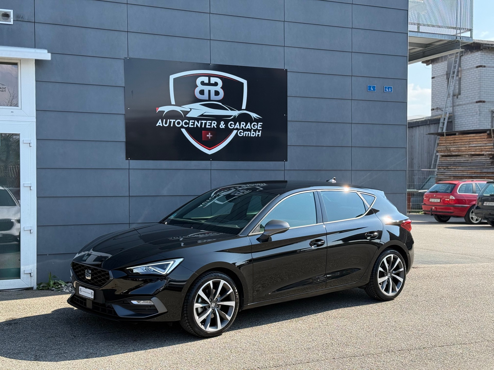 SEAT Leon 1.5 eTSI mHEV DSG FR °° 5 Jahre / 100'000 KM Seat Hersteller Garantie °°-image-2