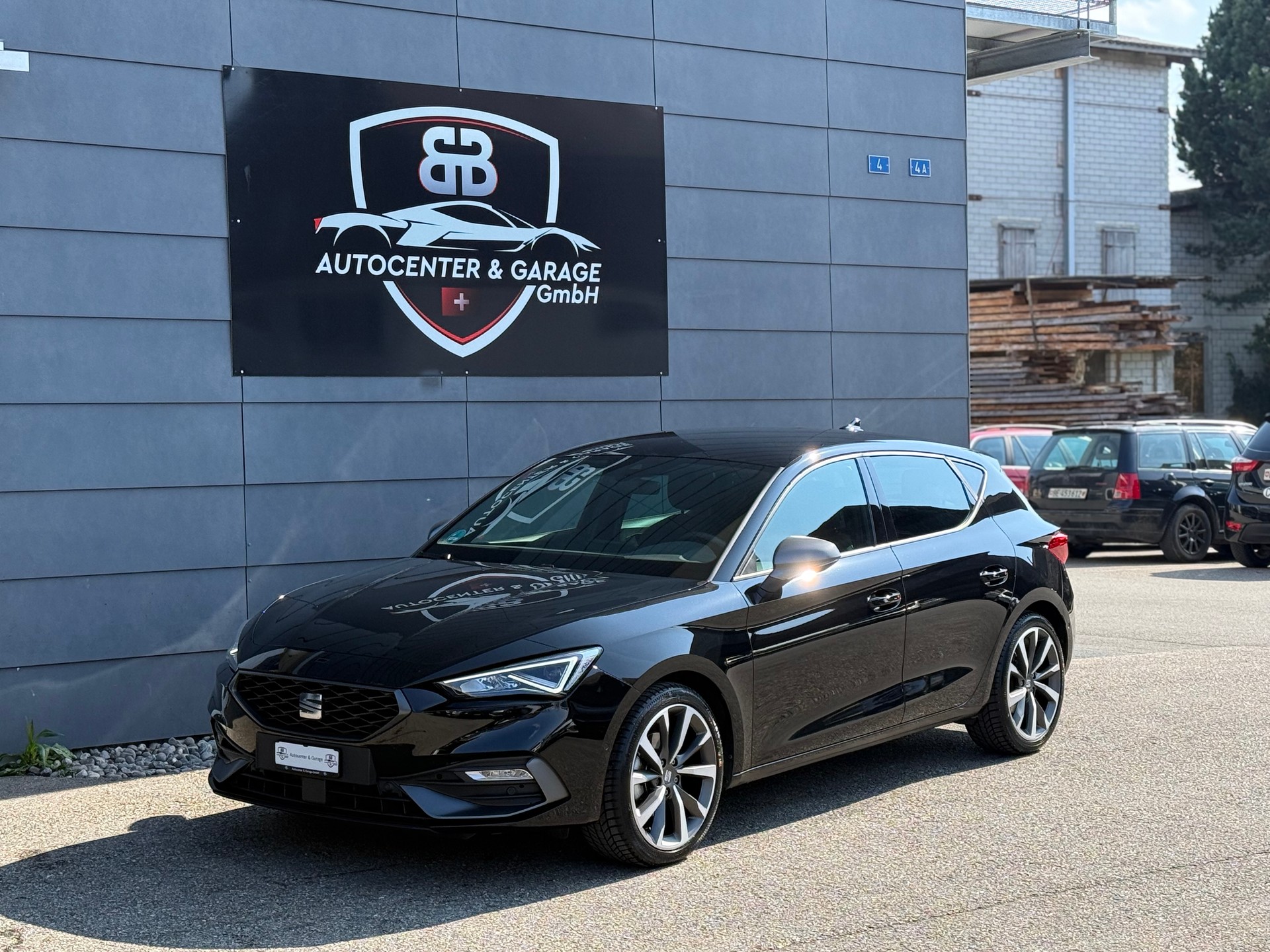 SEAT Leon 1.5 eTSI mHEV DSG FR °° 5 Jahre / 100'000 KM Seat Hersteller Garantie °°-image-1
