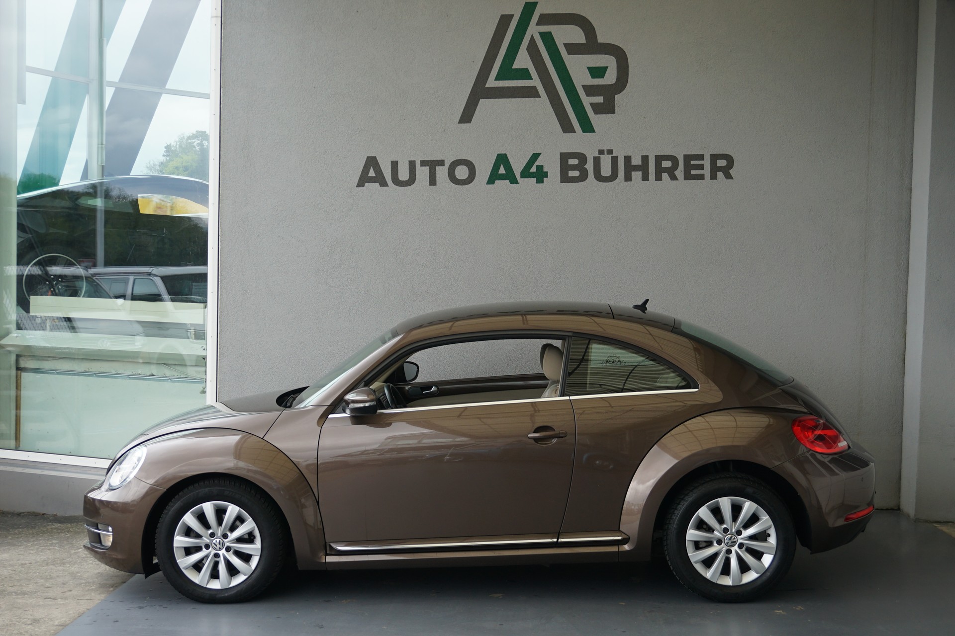 VW Beetle 1.2 TSI BMT Design Coupé 6-Gang-image-0