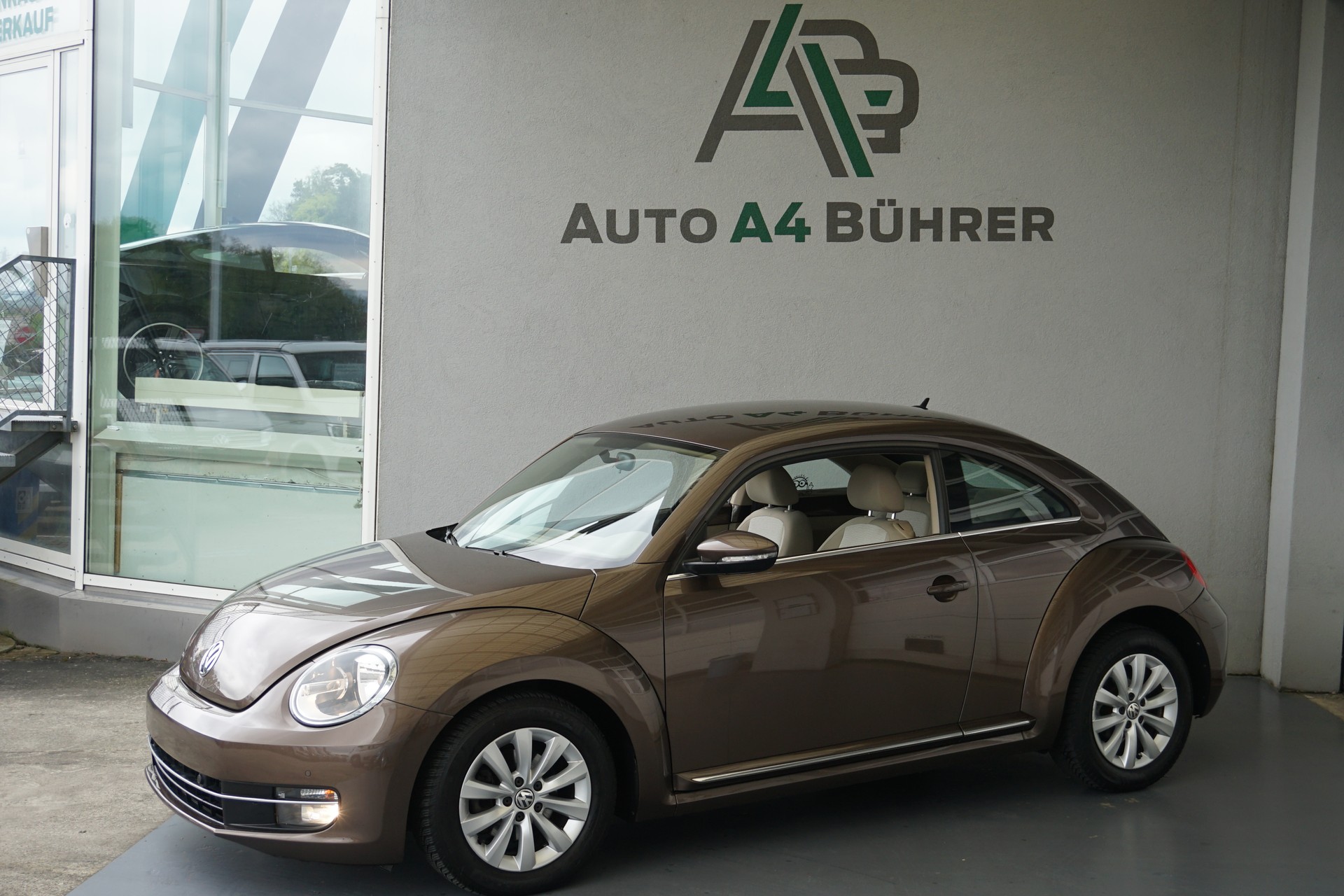 VW Beetle 1.2 TSI BMT Design Coupé 6-Gang-image-3