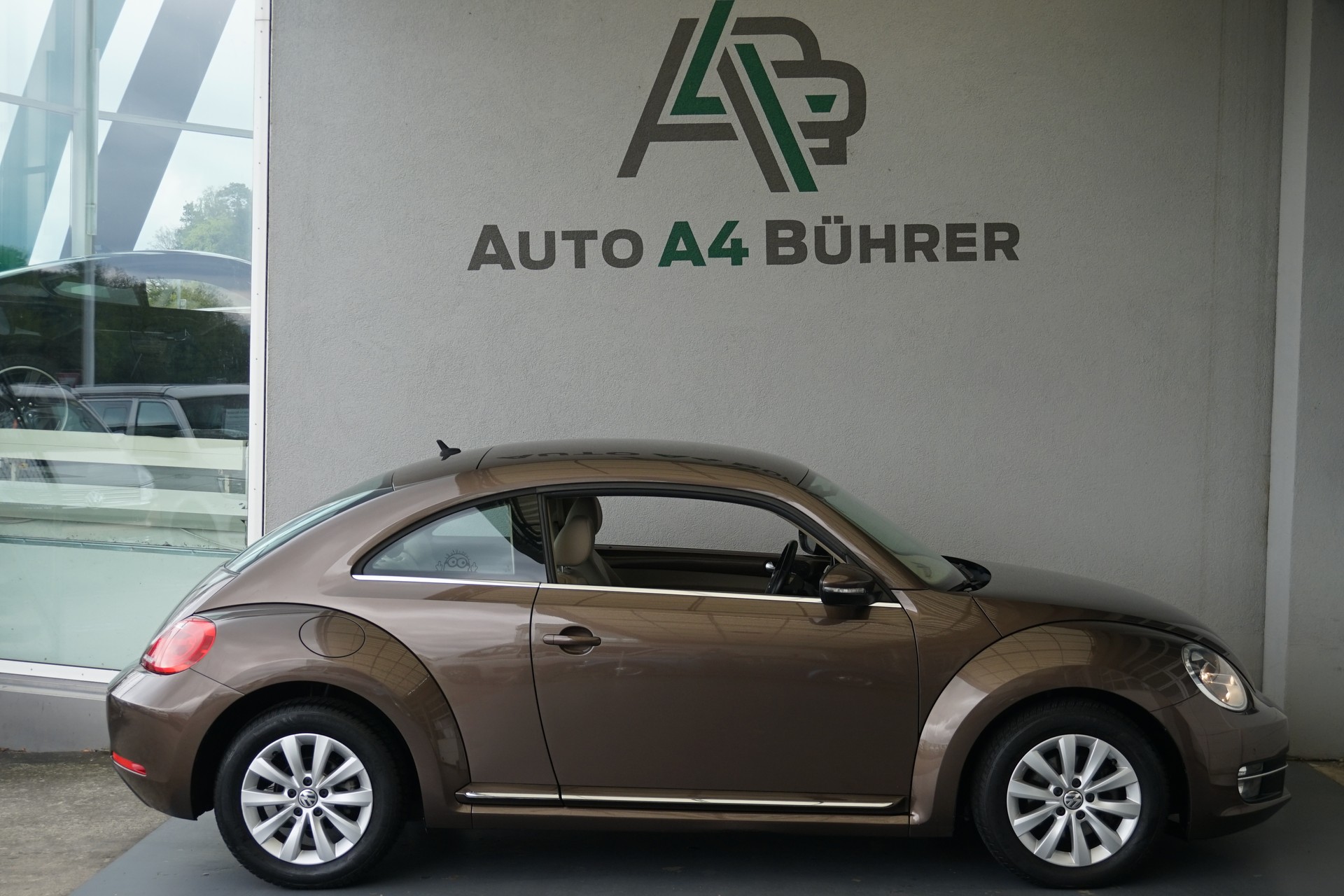 VW Beetle 1.2 TSI BMT Design Coupé 6-Gang-image-4