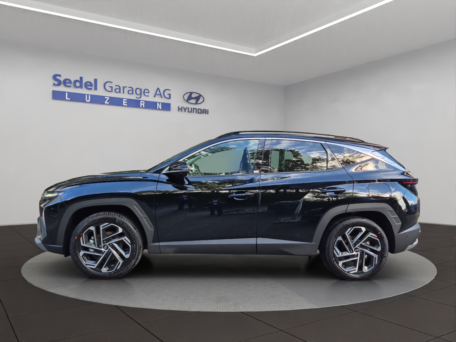 HYUNDAI Tucson 1.6 T-GDi HEV Vertex Swiss Edition 4WD-image-2