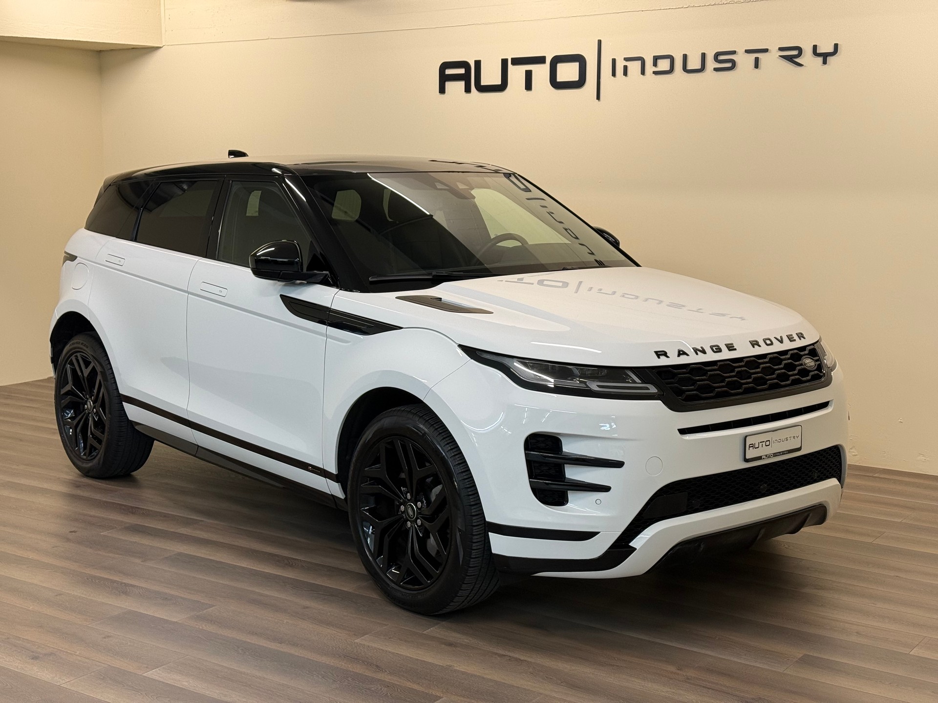 LAND ROVER Range Rover Evoque R-Dynamic D 240 AT9-image-5