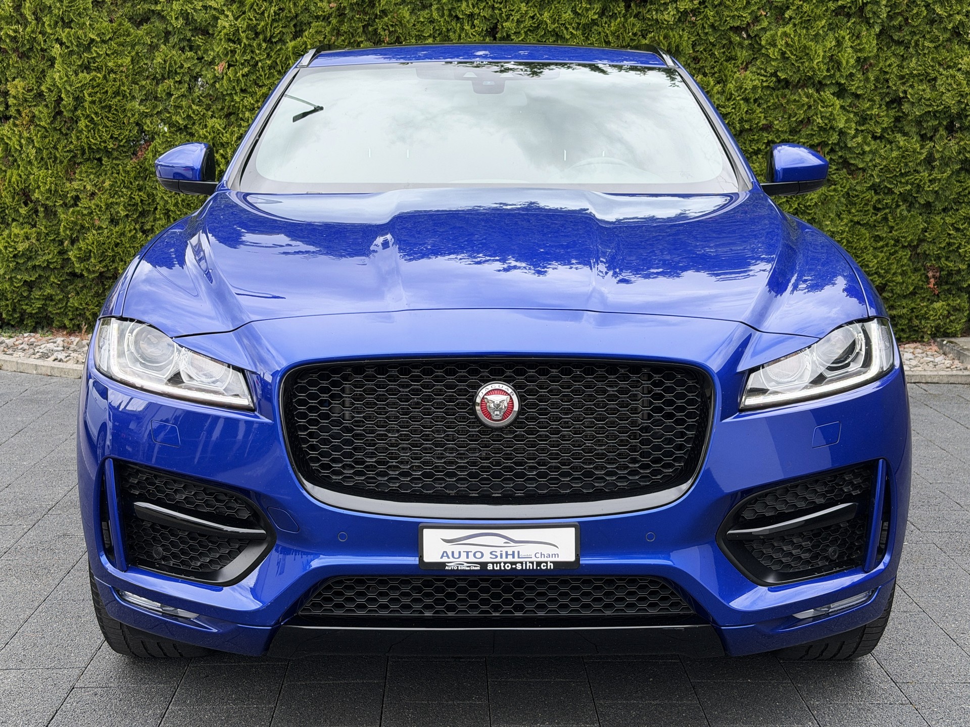 JAGUAR F-Pace 25d R-Sport AWD Automatik-showroom-element-2
