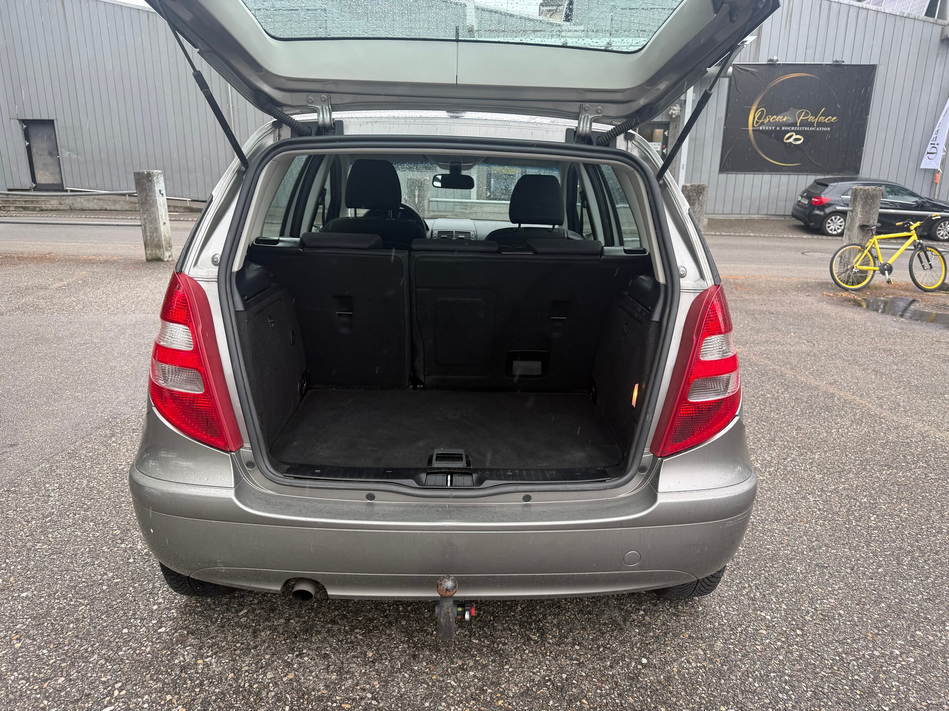 MERCEDES-BENZ A 170 Elégance Edition A * Klimaanlage * Tempomat * 06x Airbag * AHK 1300Kg * Letzte MFK 03.2025-image-12