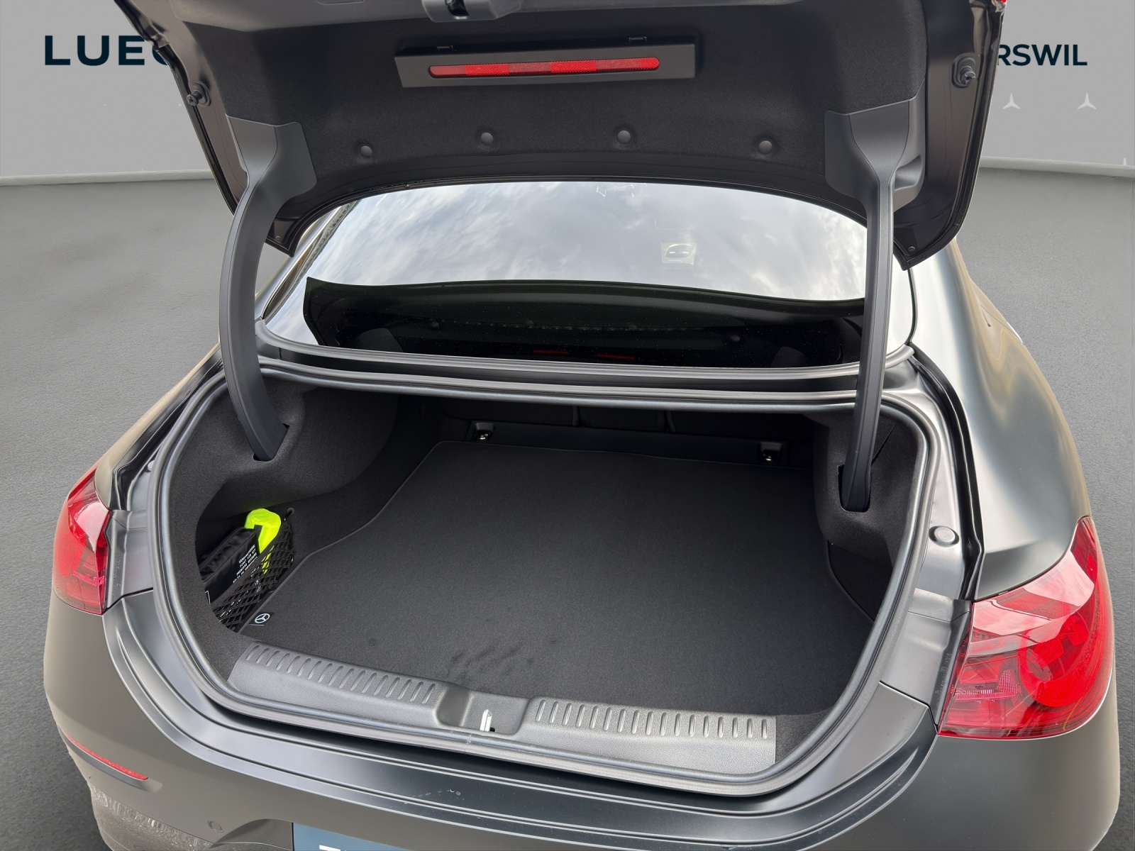 MERCEDES-BENZ CLA 220 8G-DCT 4Matic-image-13