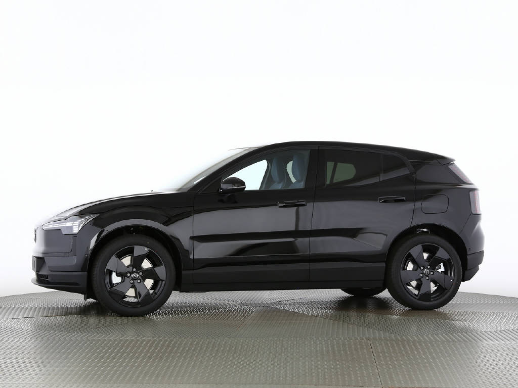 VOLVO EX 30 P8 Twin Ultra Black Edition AWD-image-19