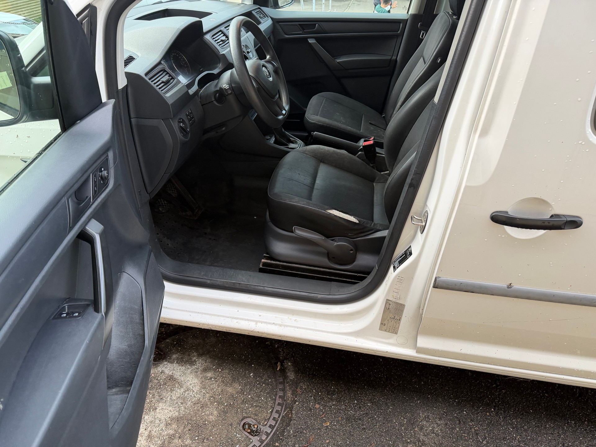 VW Caddy Maxi 1.4TGI BlueMotion Technology-image-9