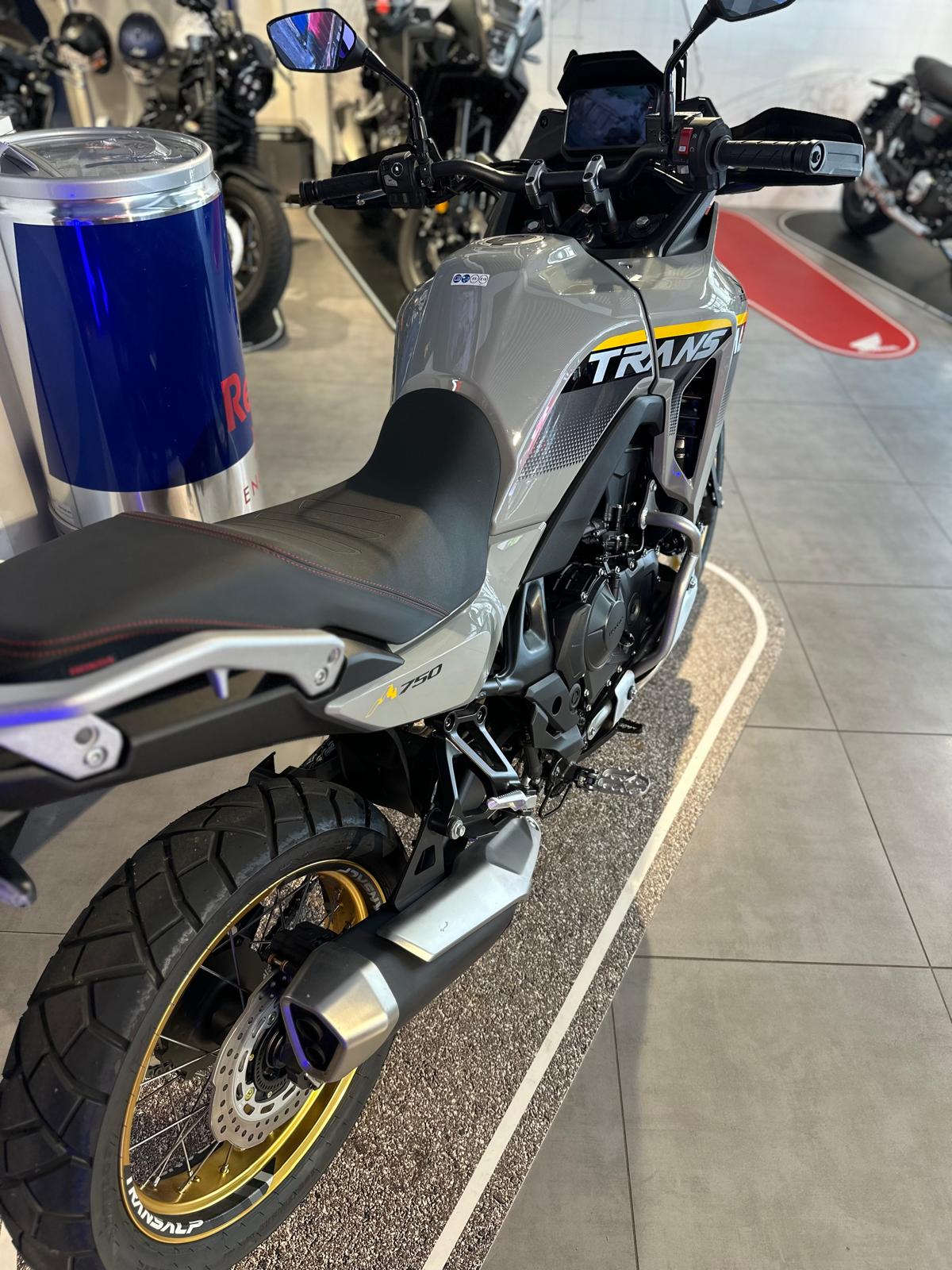 HONDA XL 750-showroom-element-2