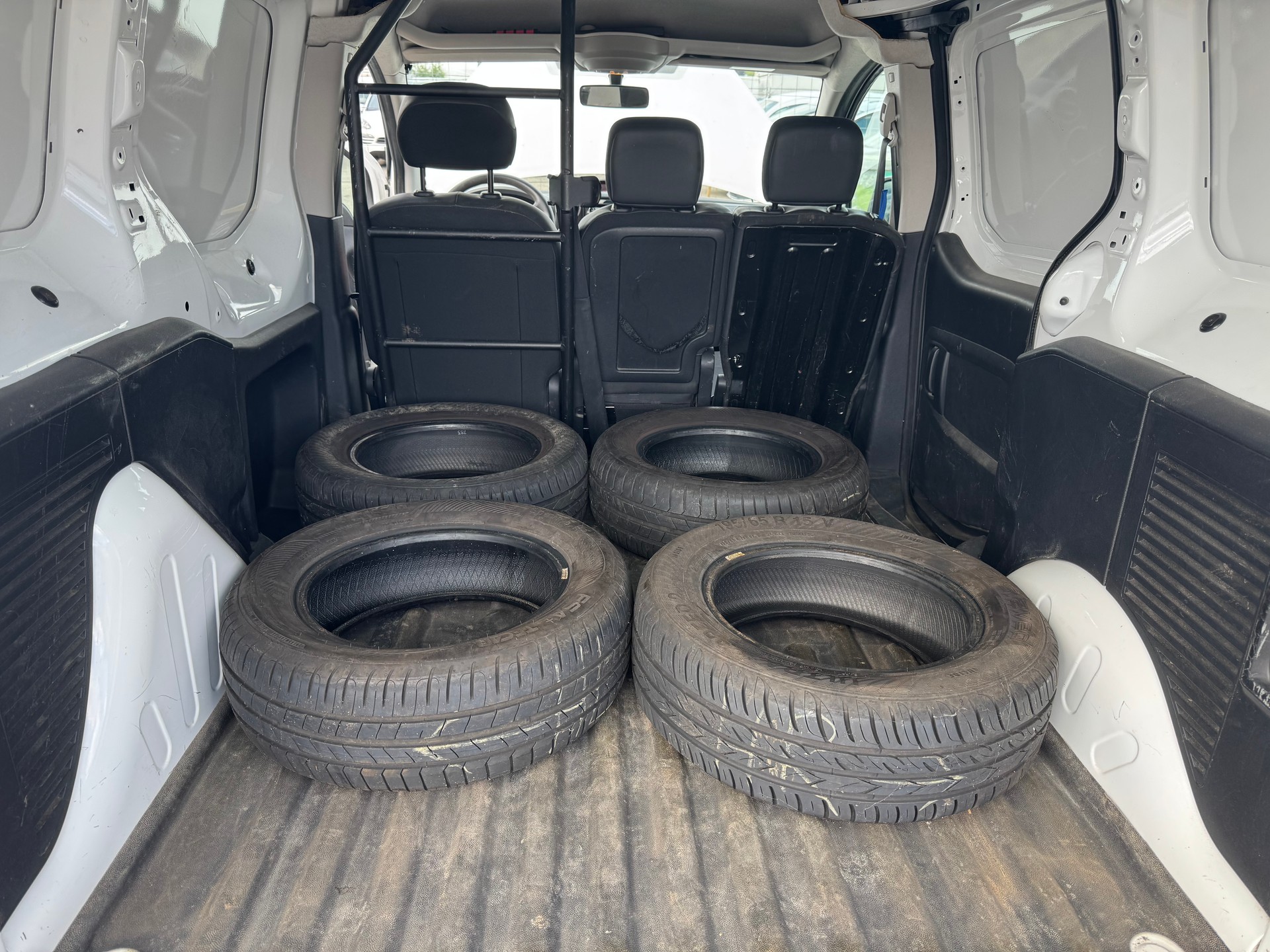 CITROEN Berlingo 1.6HDi 800L Komfort (Confort)-image-11