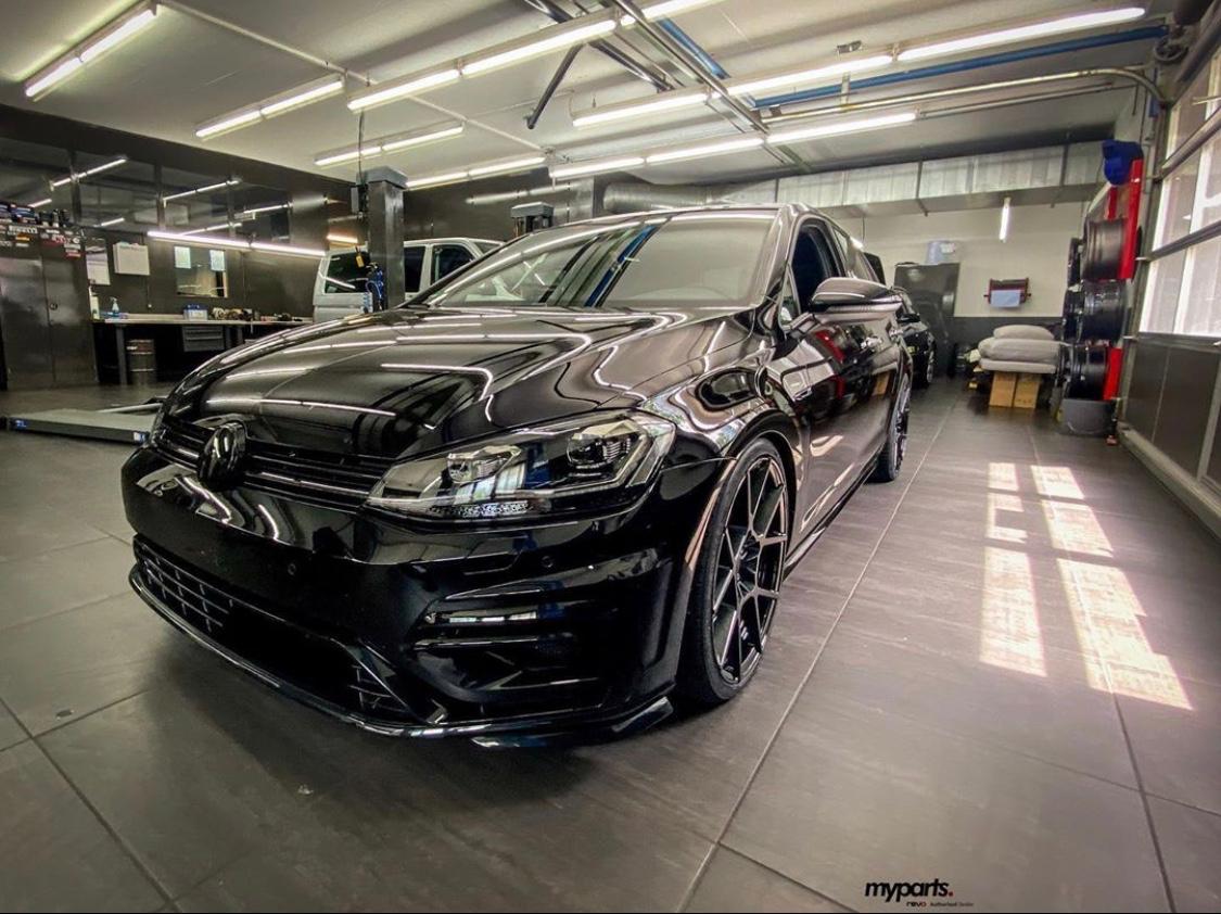 VW 2.0 TSI R 310 DSG 4motion-image-0