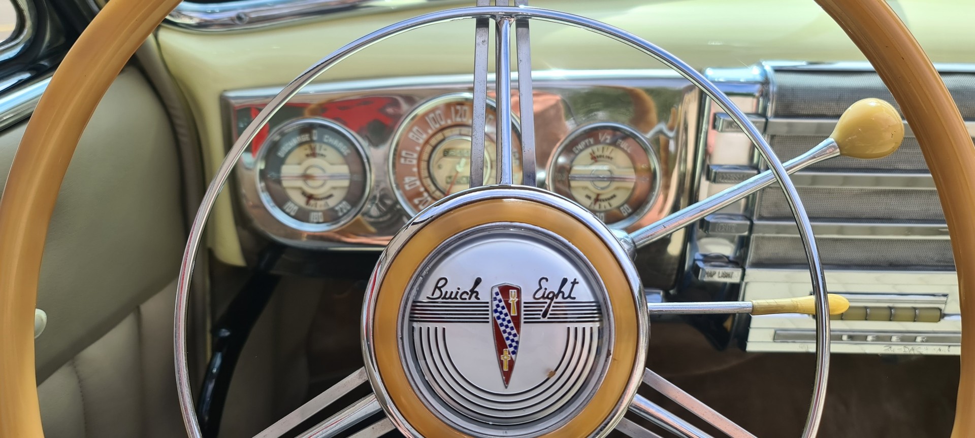 BUICK Convertible Roadmaster V8-image-15