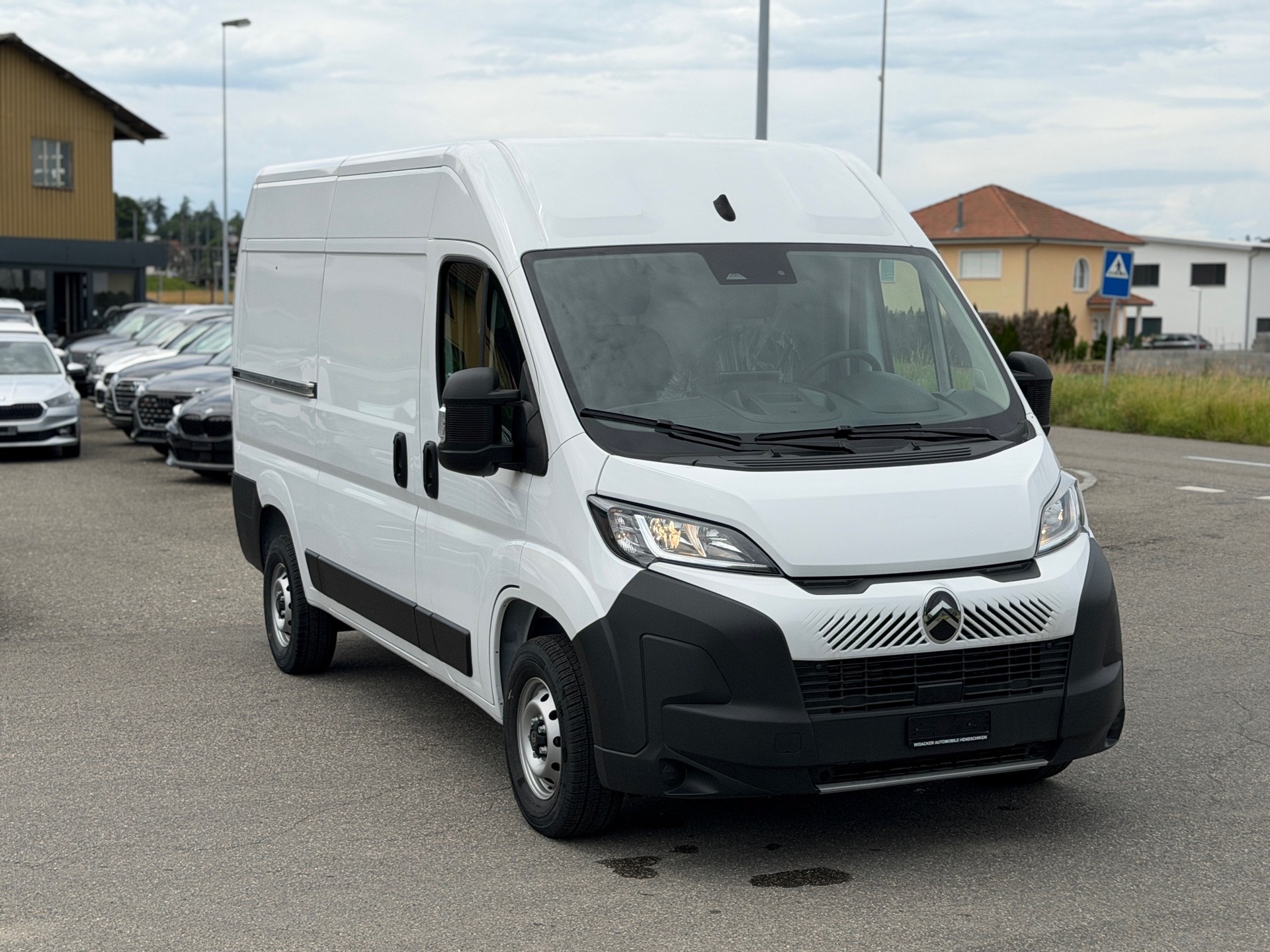 CITROEN Jumper 33 2.2 BlueHDi 140 L2H2-image-13